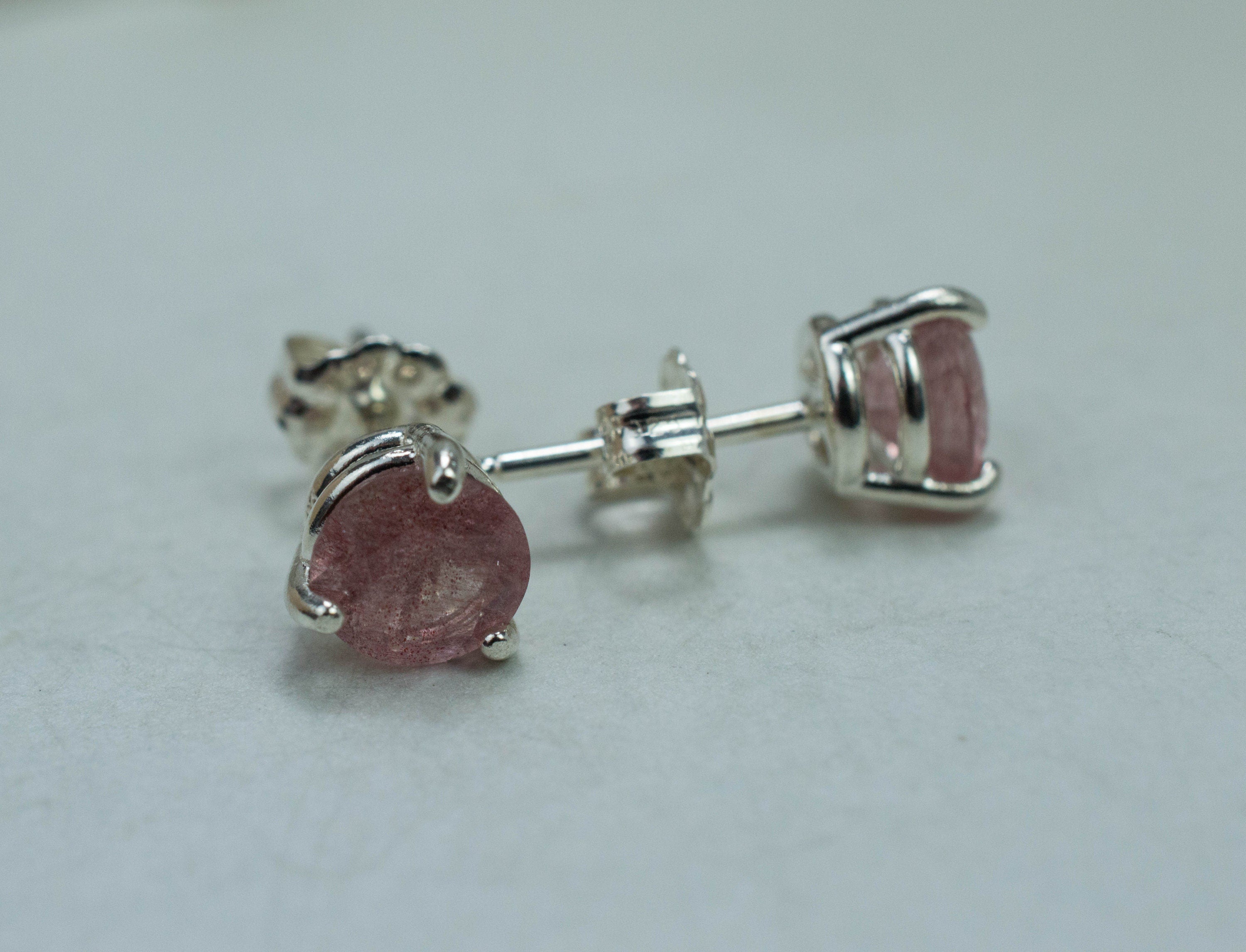 Strawberry Quartz Earrings; Genuine Untreated Mexico Quartz; 1.295cts