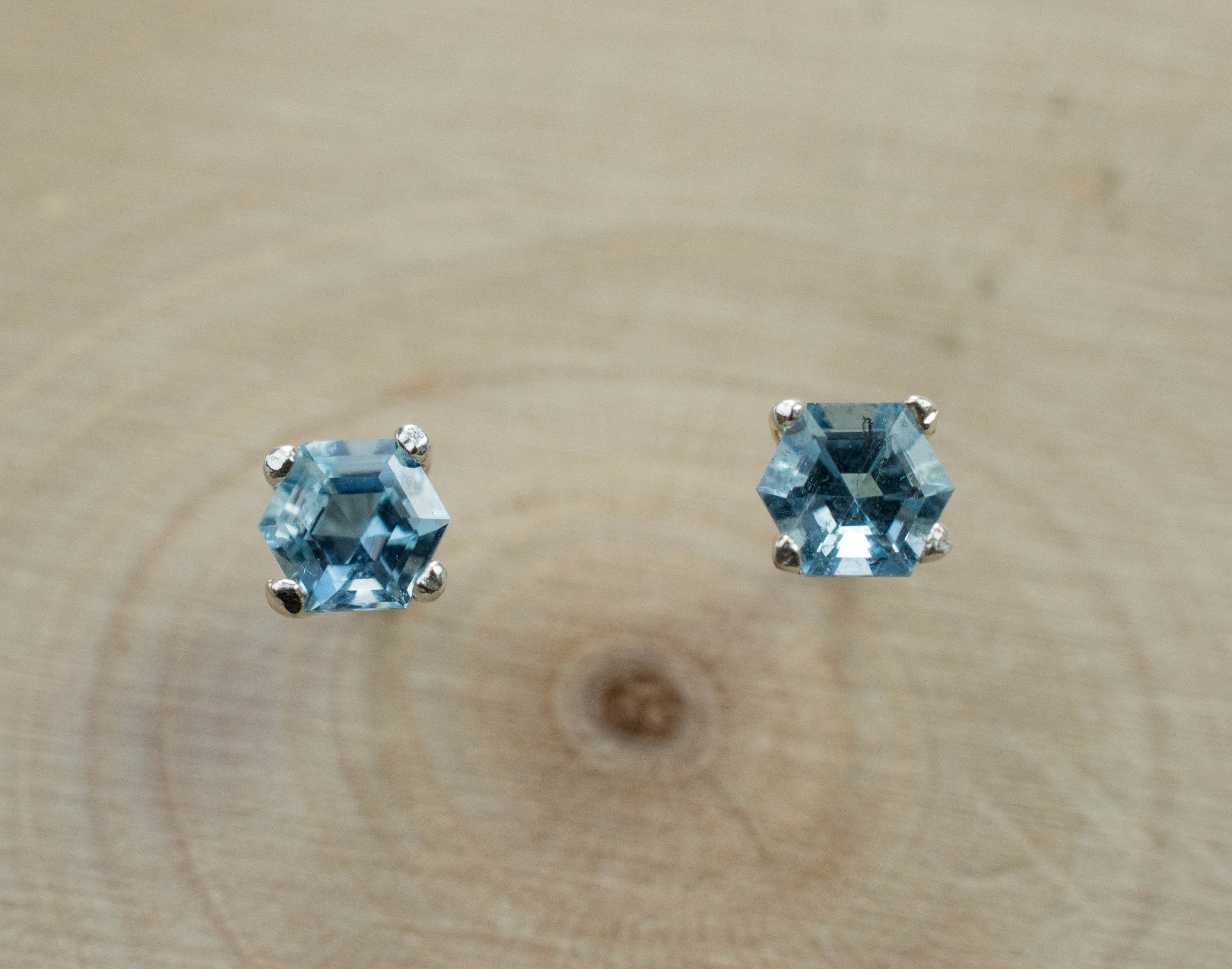 Aquamarine Earrings; Genuine Untreated Mozambique Aquamarine; 0.370cts