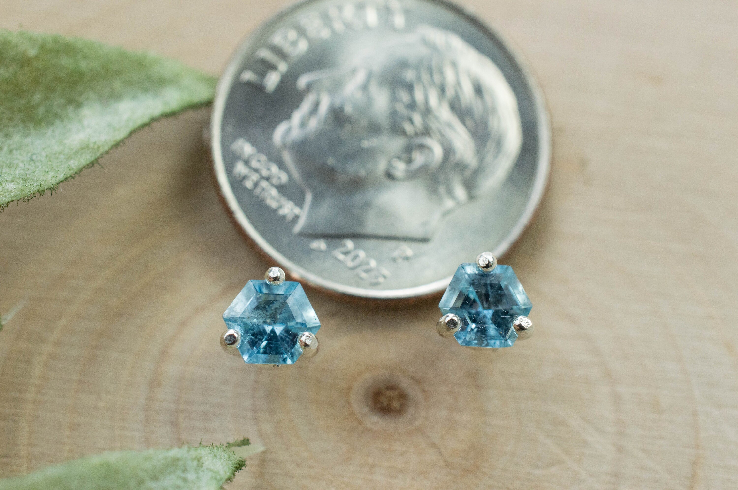 Aquamarine Earrings; Genuine Untreated Mozambique Aquamarine; 0.420cts