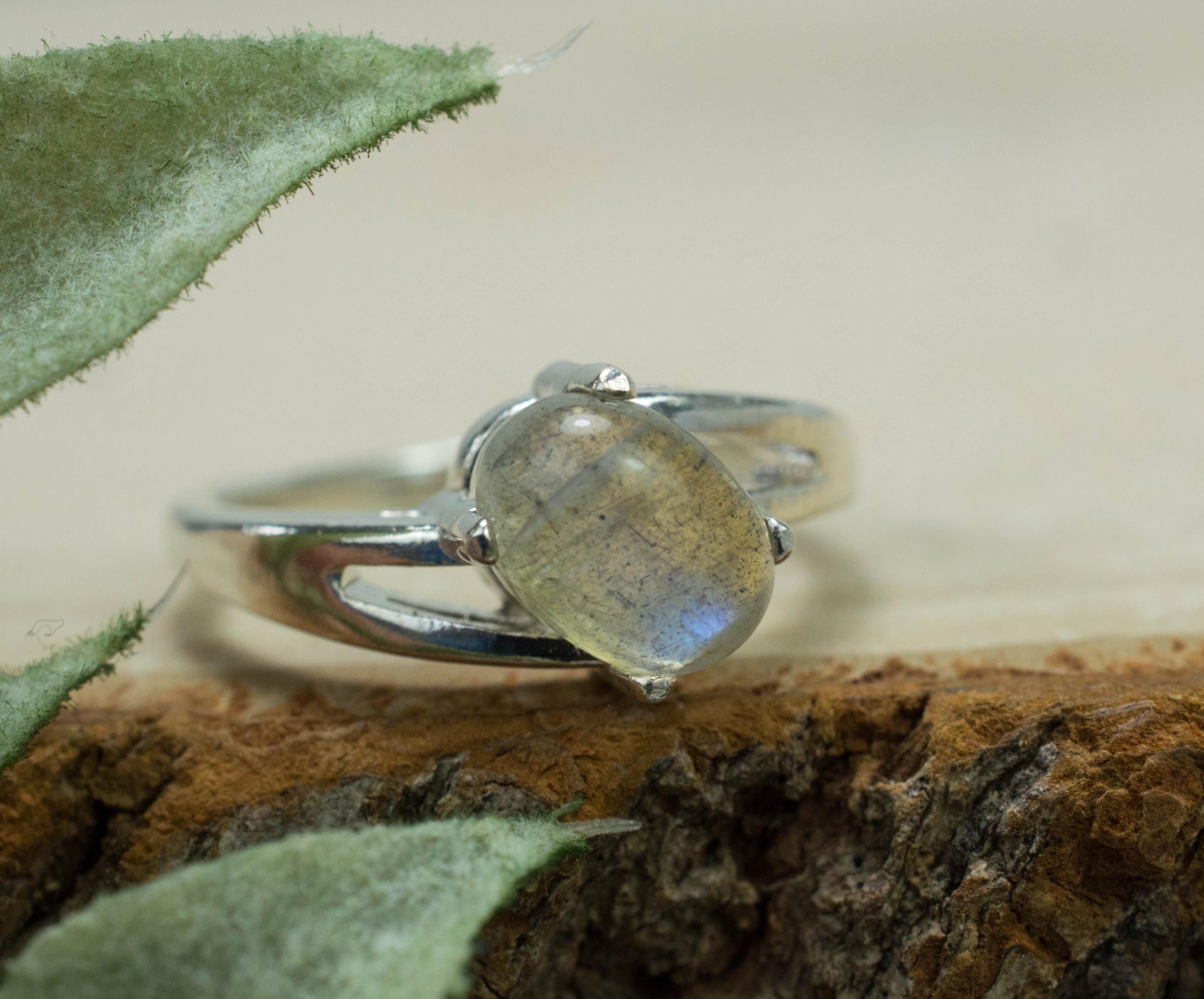 Labradorite Ring, Natural Untreated Madagascar Labradorite; 2.060cts