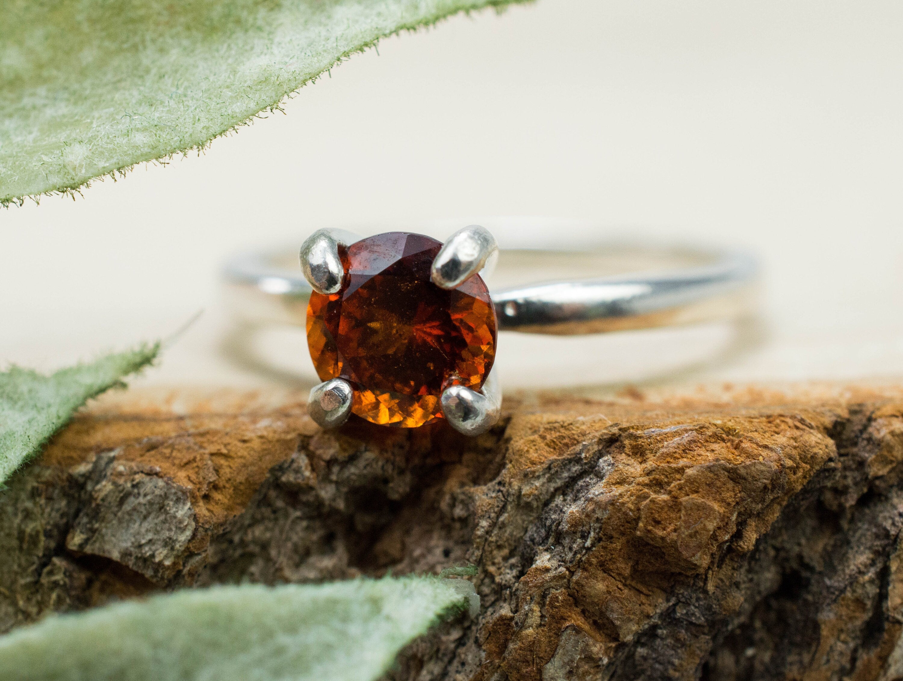 Hessonite Garnet Ring; Genuine Untreated Sri Lanka Garnet; 1.050cts