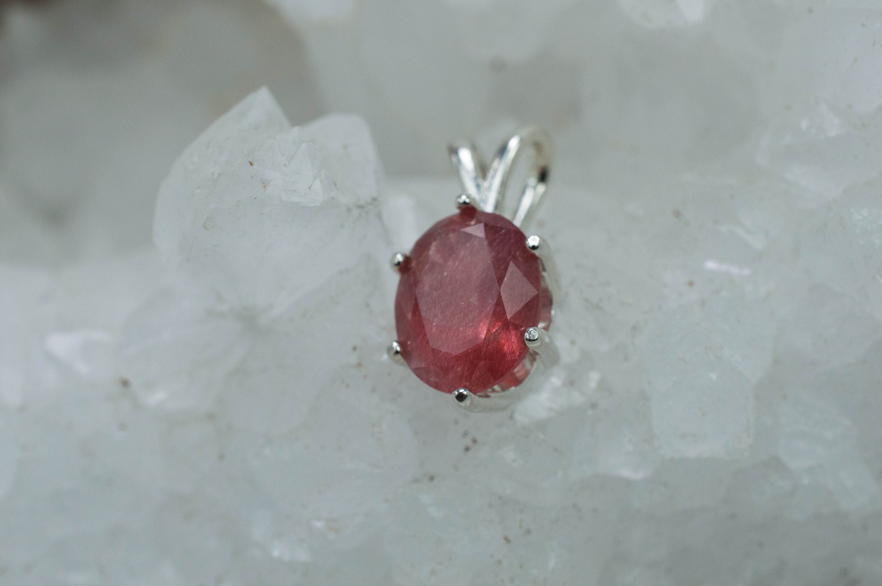 Strawberry Quartz Pendant; Natural Untreated Mexico Strawberry Quartz; 2.560cts