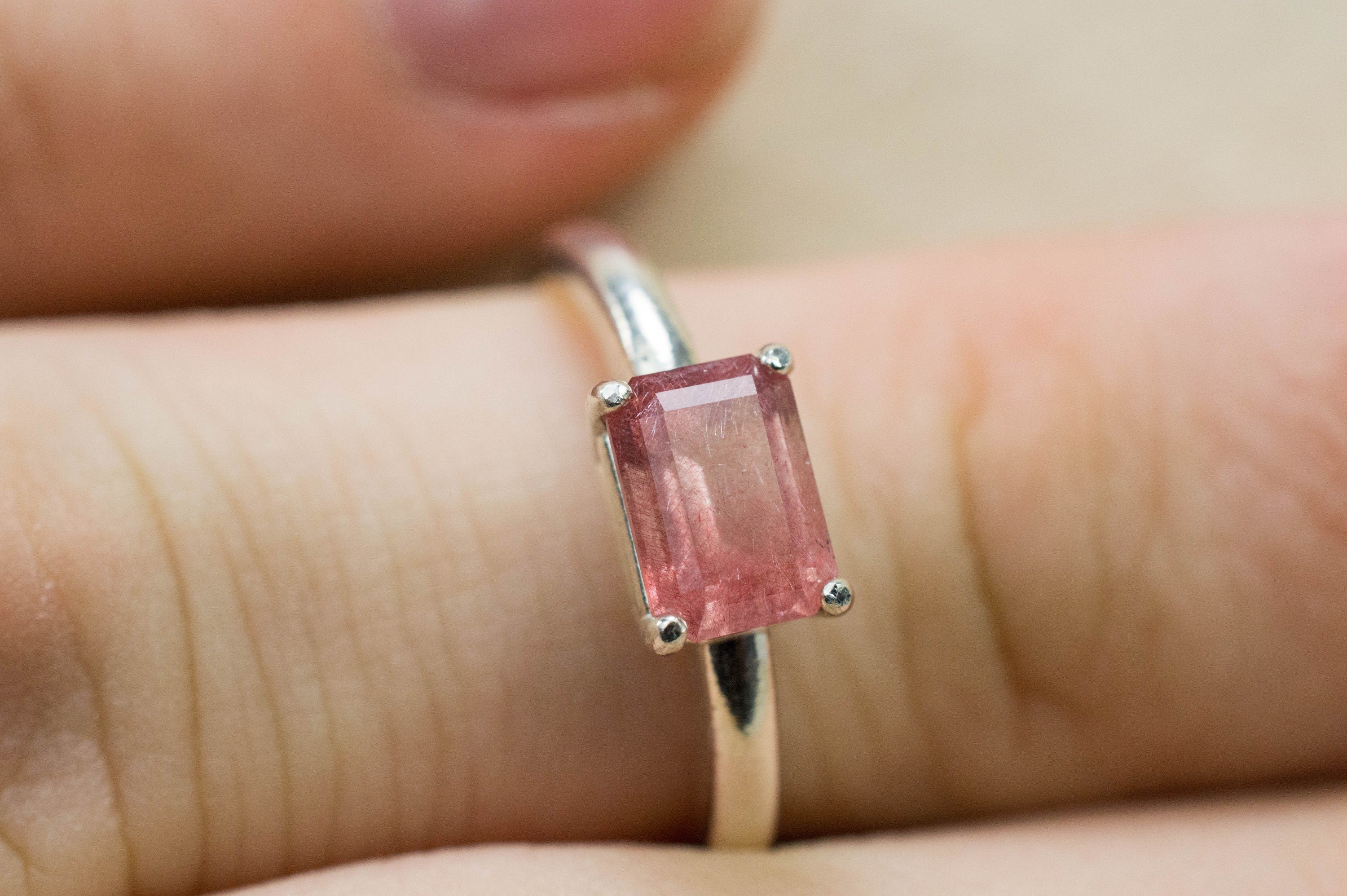 Strawberry Quartz Ring; Natural Untreated Mexico Quartz; 0.985cts