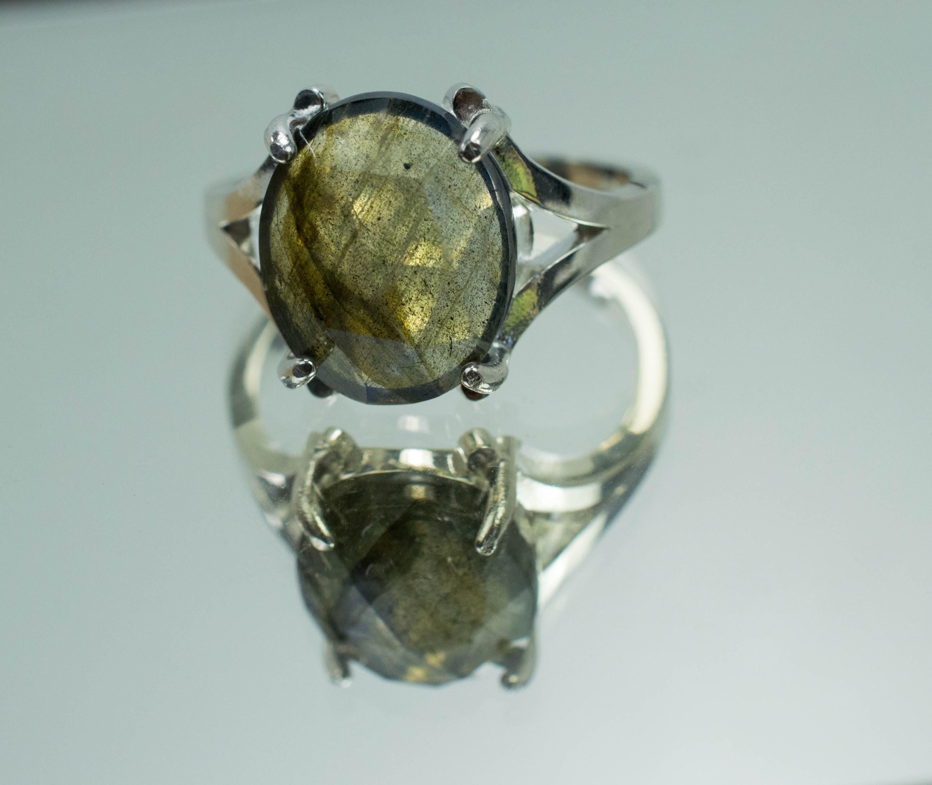 Labradorite Ring, Natural Untreated Madagascar Labradorite; 3.105cts