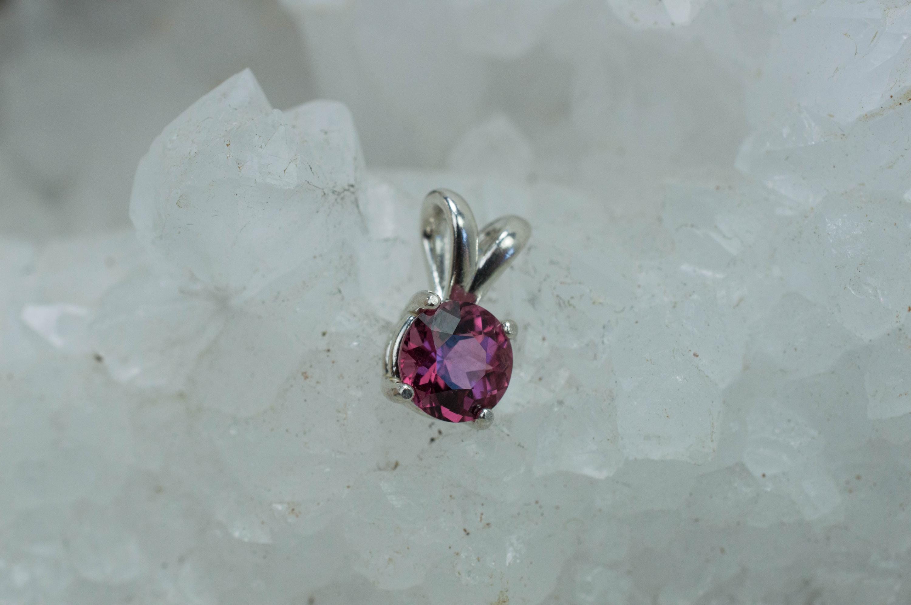 Spinel Pendant; Natural Untreated Vietnam Pink Spinel; 1.110cts