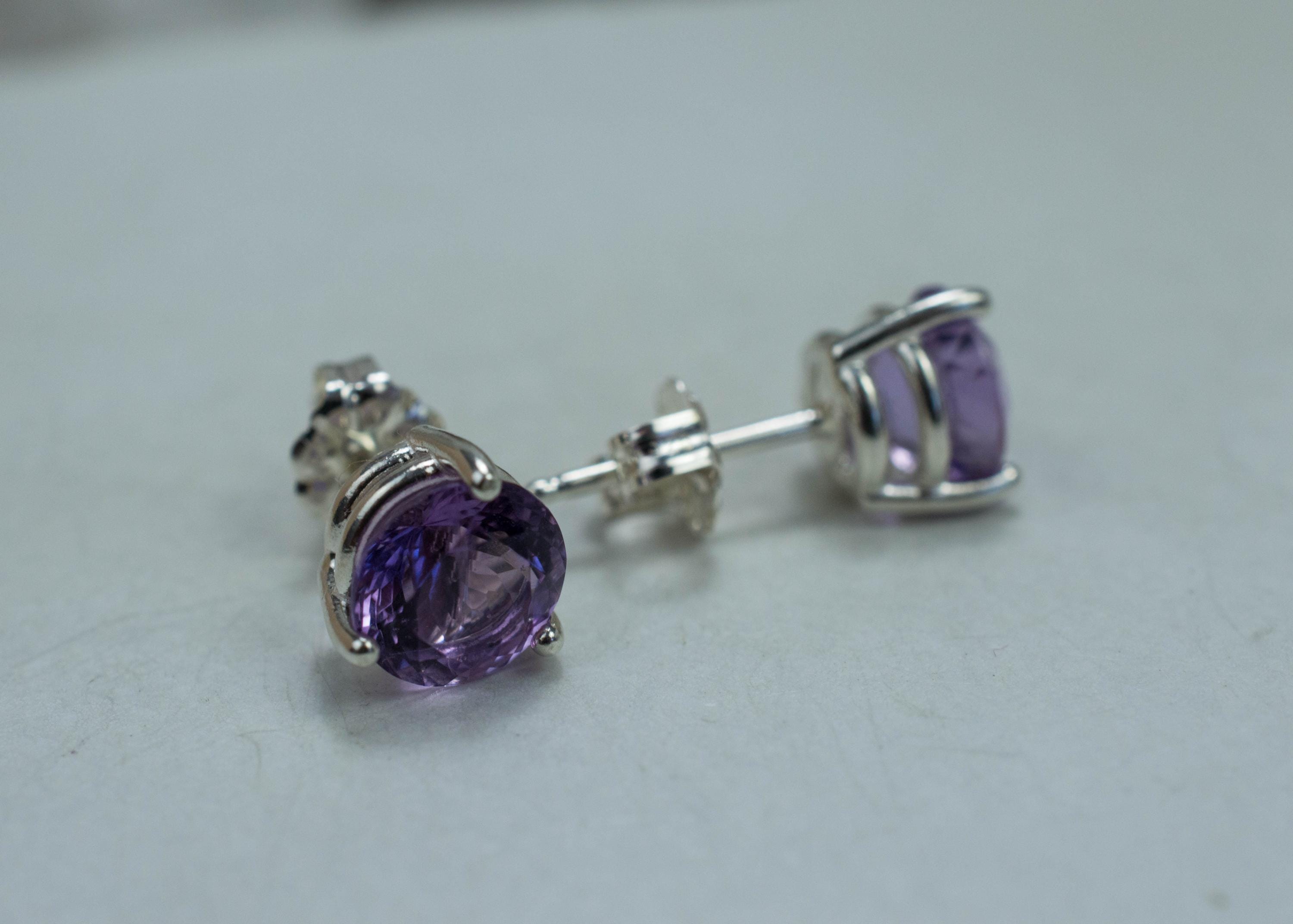 Amethyst Earrings, Natural Untreated Brazilian Amethyst; 2.470cts