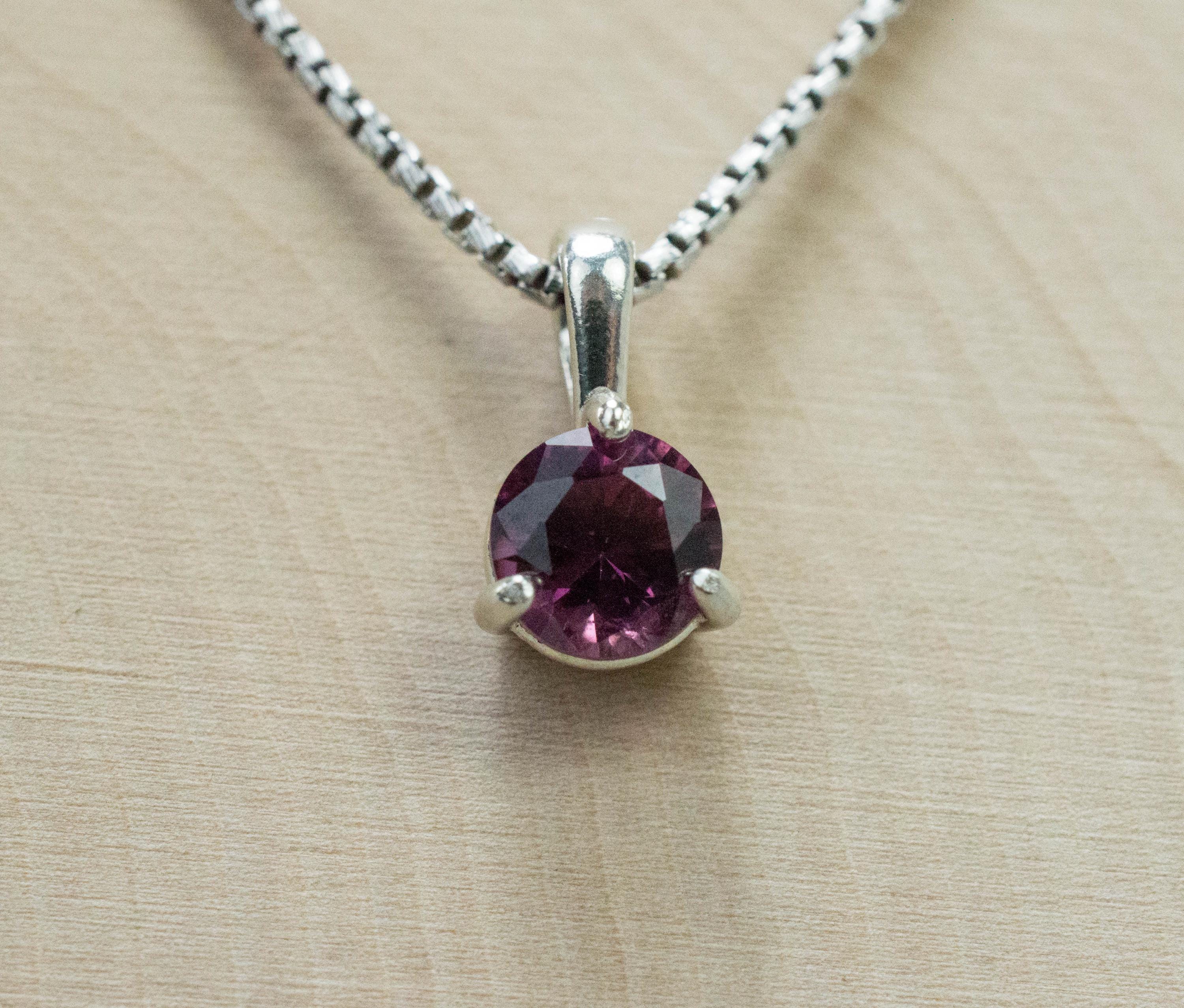 Rhodolite Garnet Pendant; Natural Untreated Tanzanian Garnet; 1.300cts