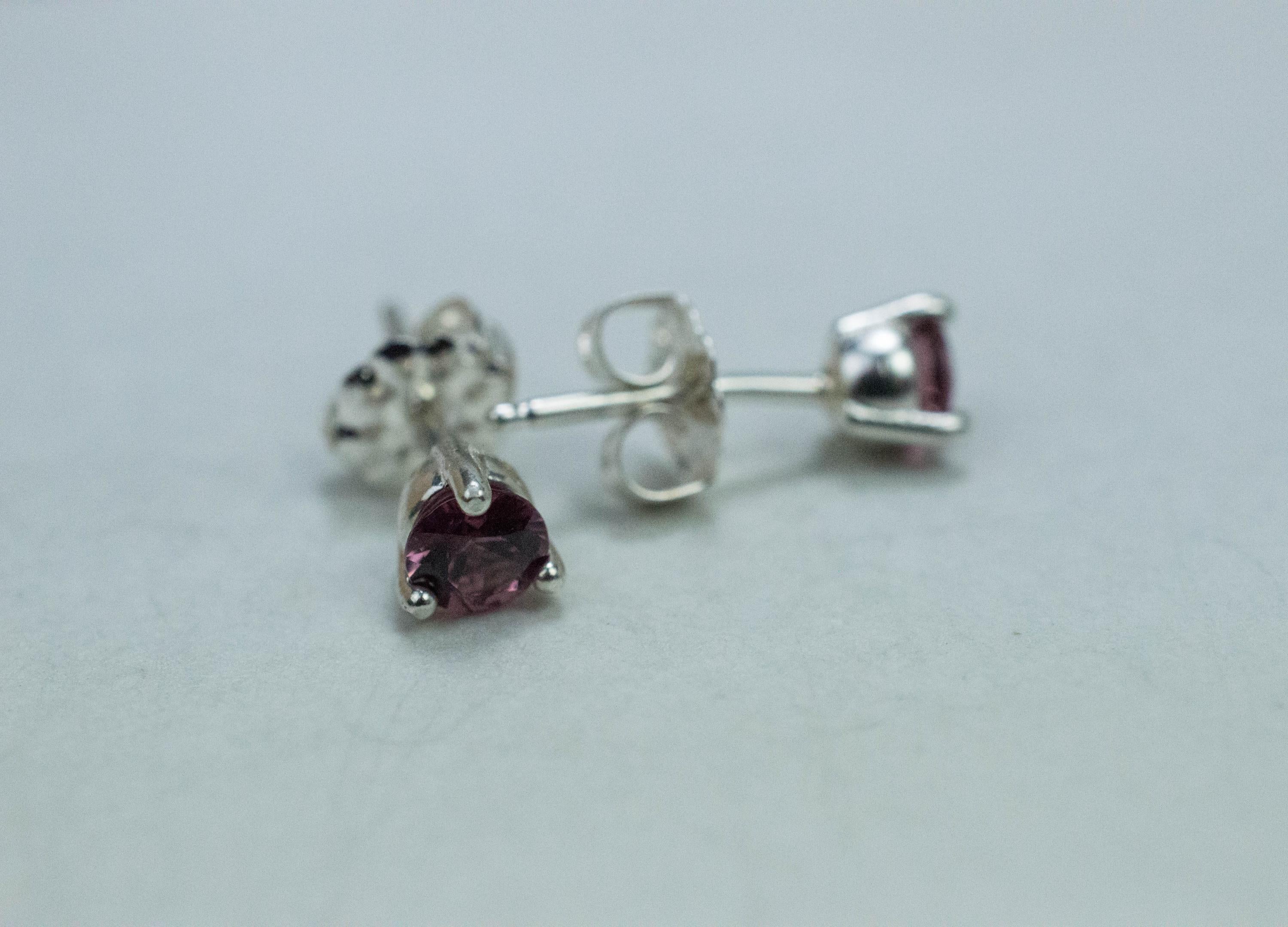 Rhodolite Garnet Earrings, Genuine Untreated Tanzanian Garnet; 0.565cts