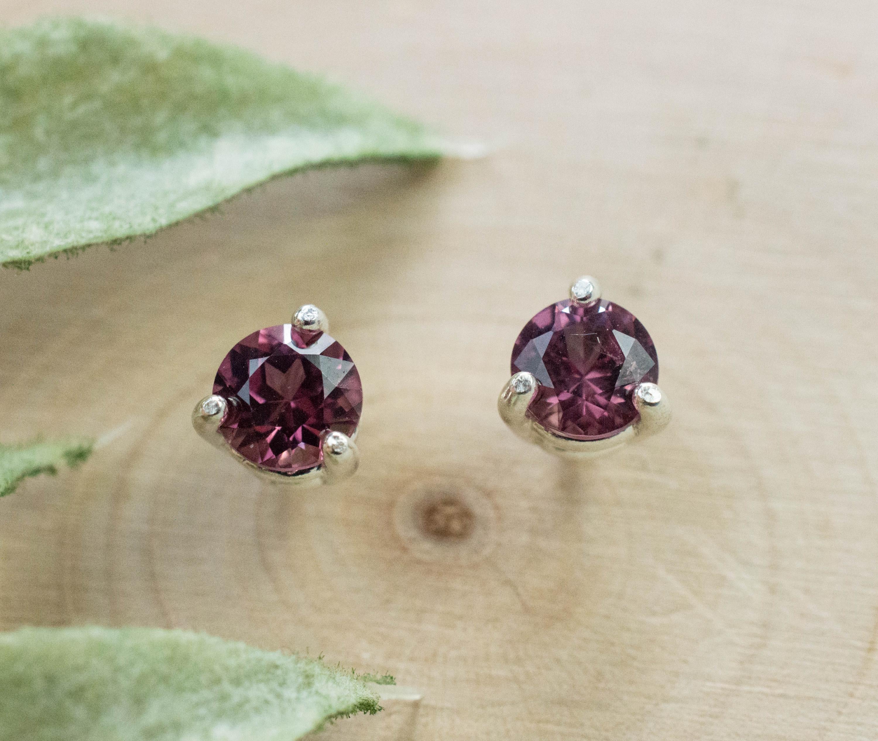 Rhodolite Garnet Earrings, Genuine Untreated Tanzanian Garnet; 1.195cts