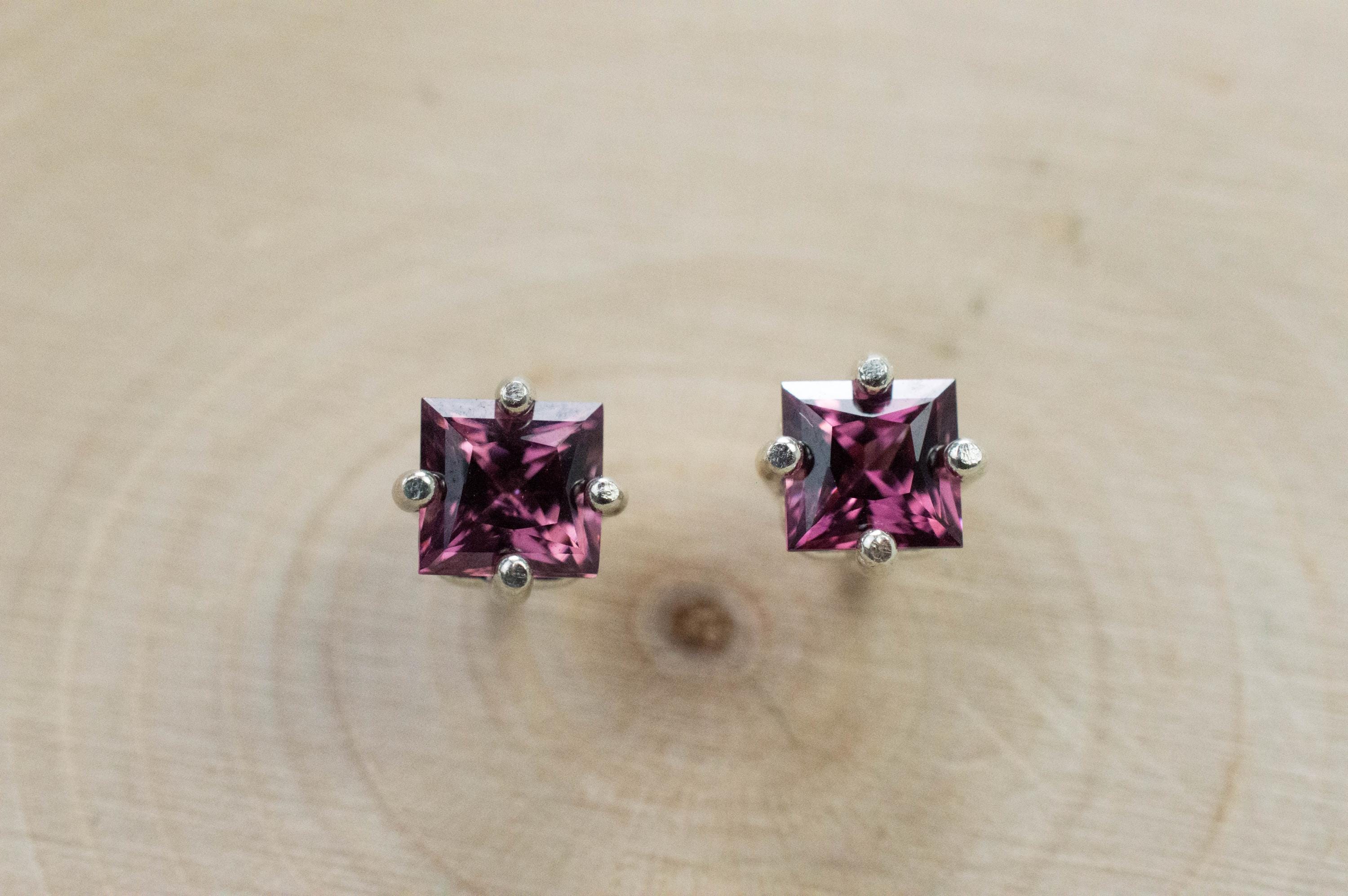 Rhodolite Garnet Earrings, Genuine Untreated Tanzanian Garnet; 1.375cts