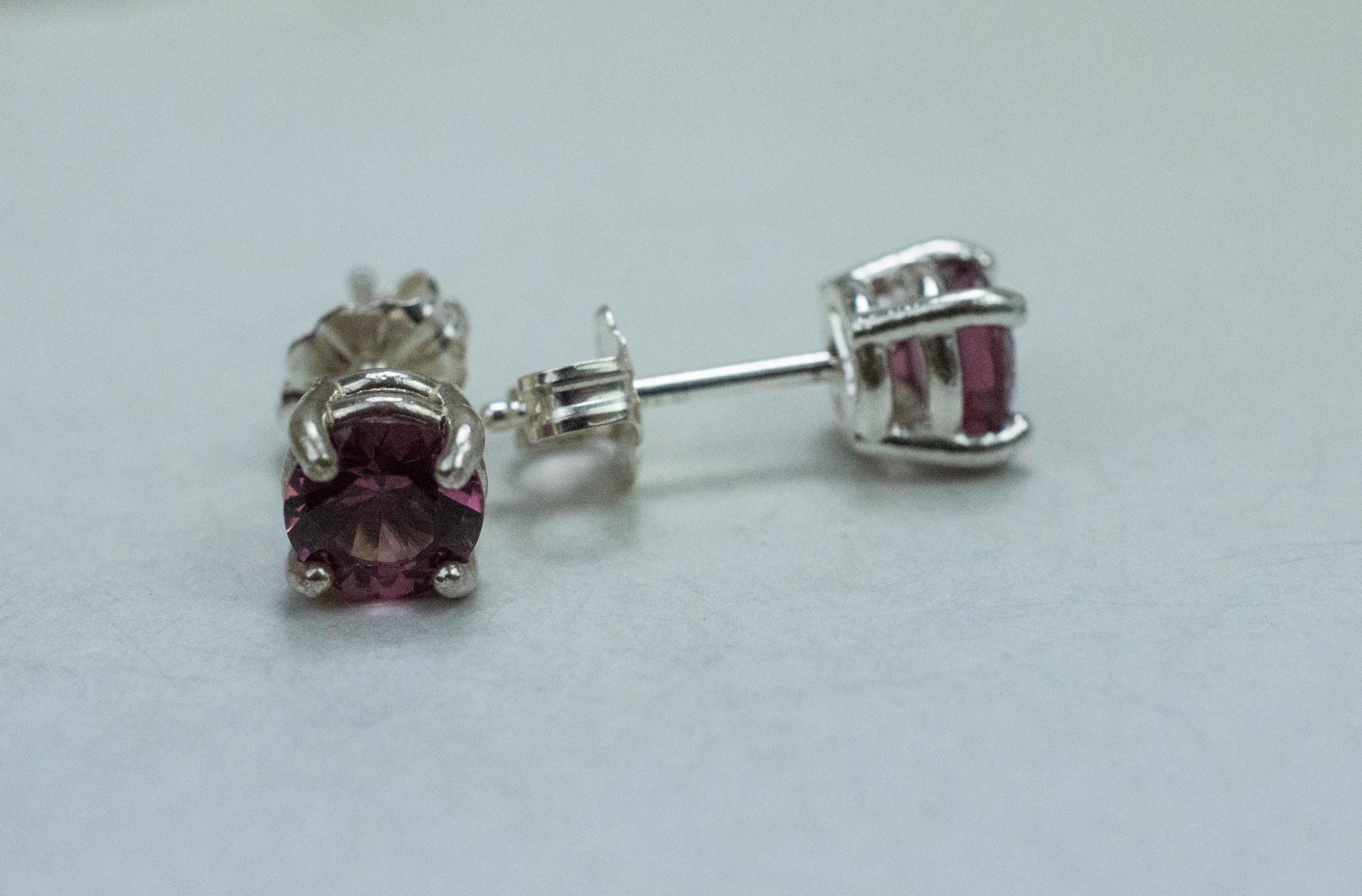 Rhodolite Garnet Earrings, Natural Untreated Tanzanian Garnet; 1.545cts