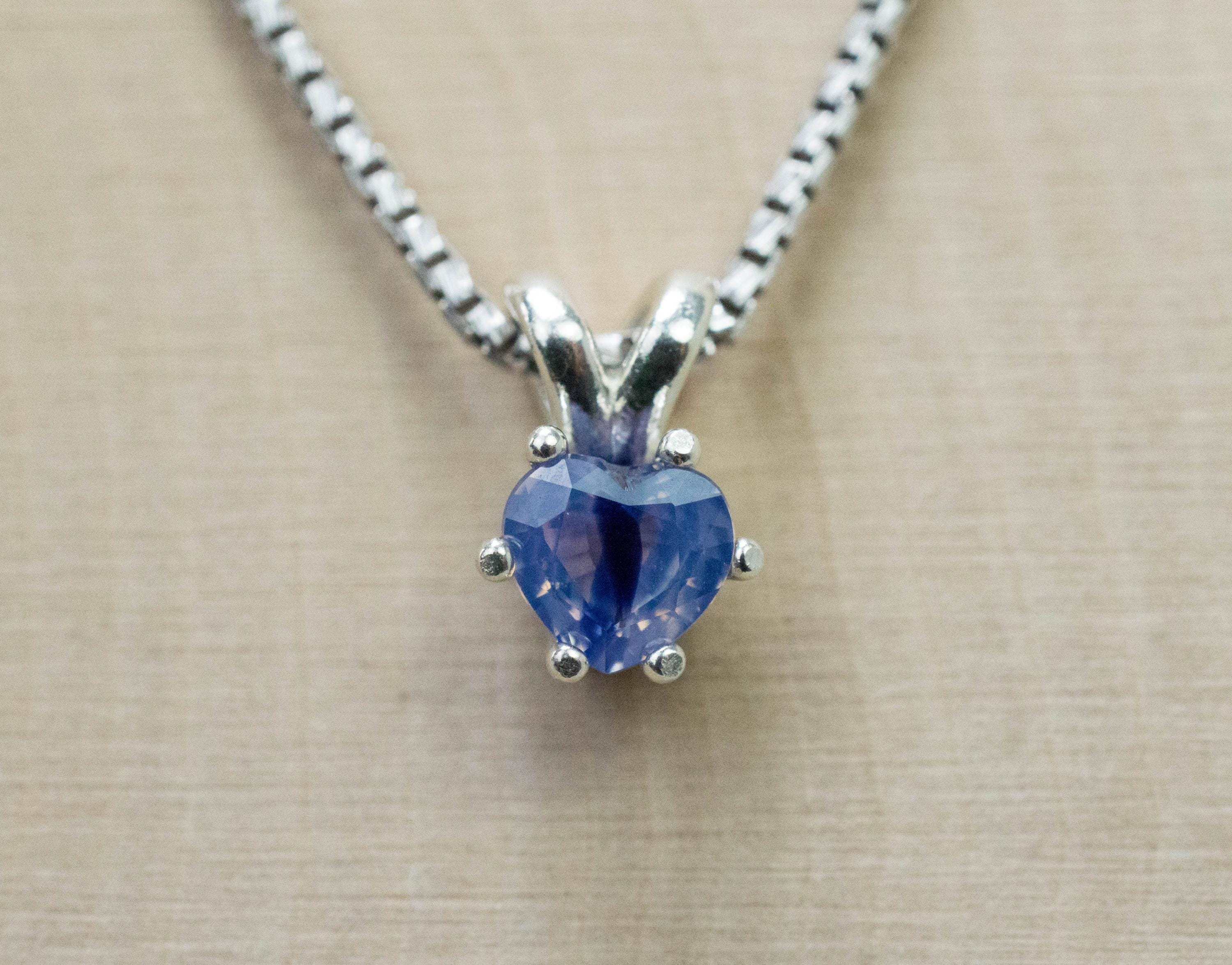 Sapphire Pendant; Natural Untreated Vietnam Sapphire; 0.700cts