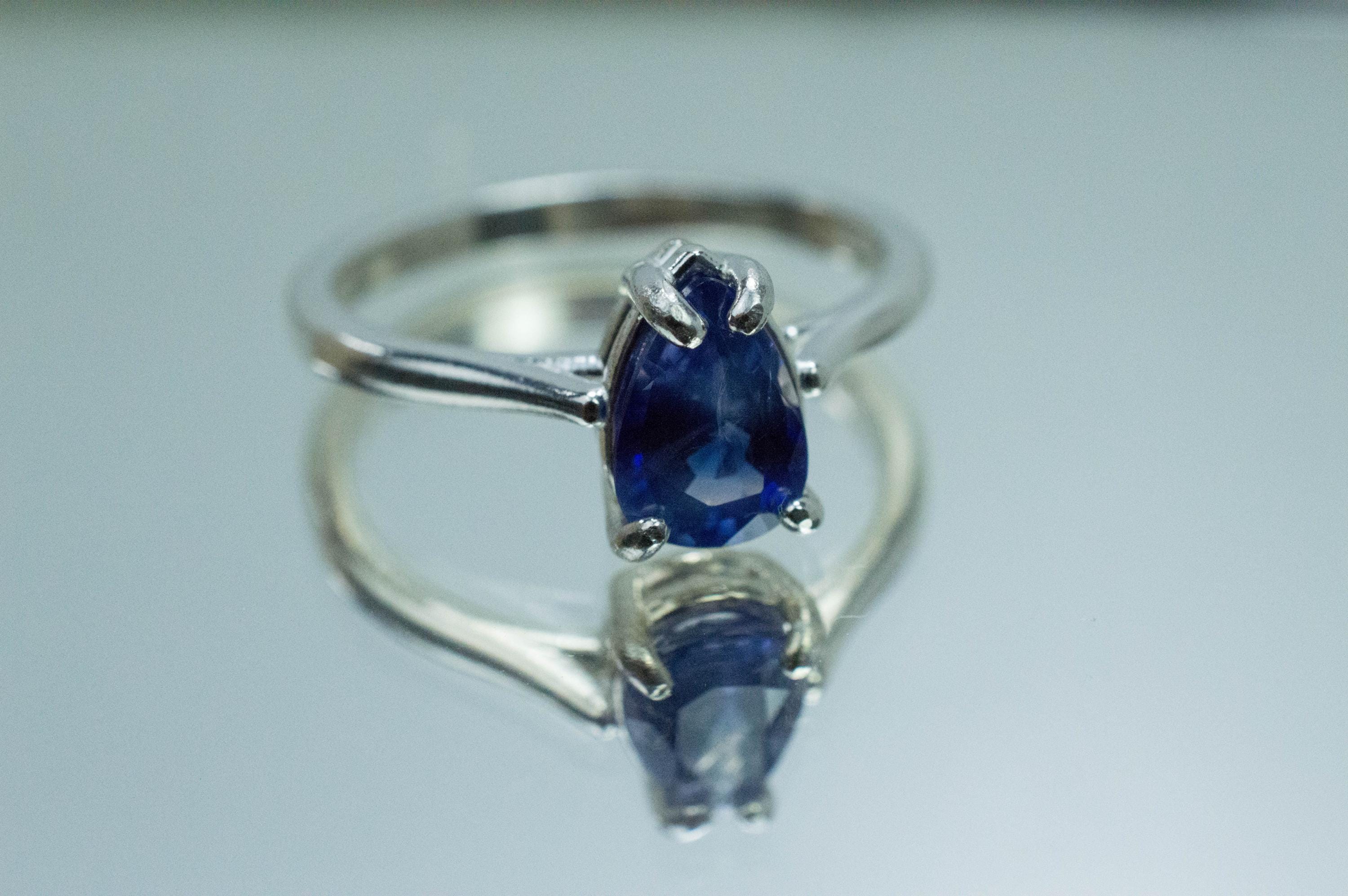 Blue Sapphire Ring, Natural Untreated Vietnam Sapphire; 1.420cts