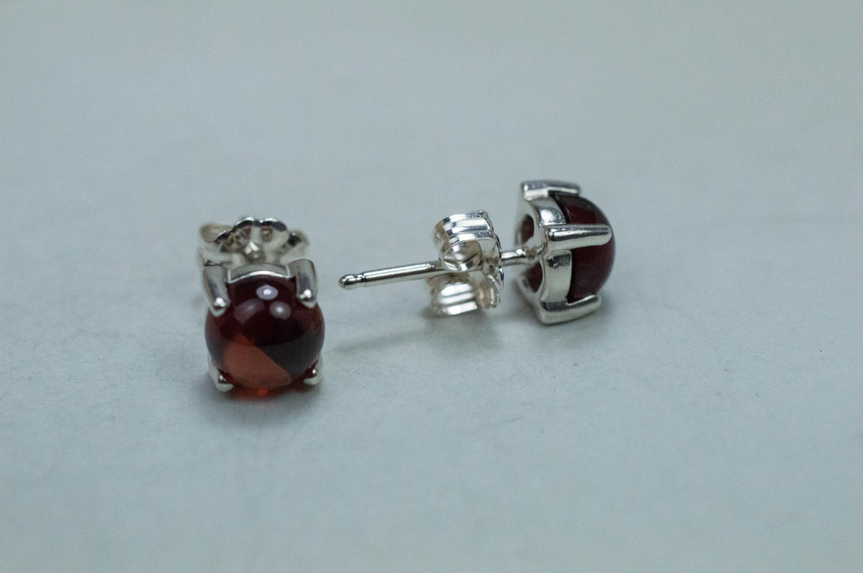 Pyrope Garnet Earrings; Genuine Untreated Mozambique Pyrope Garnet; 2.860cts