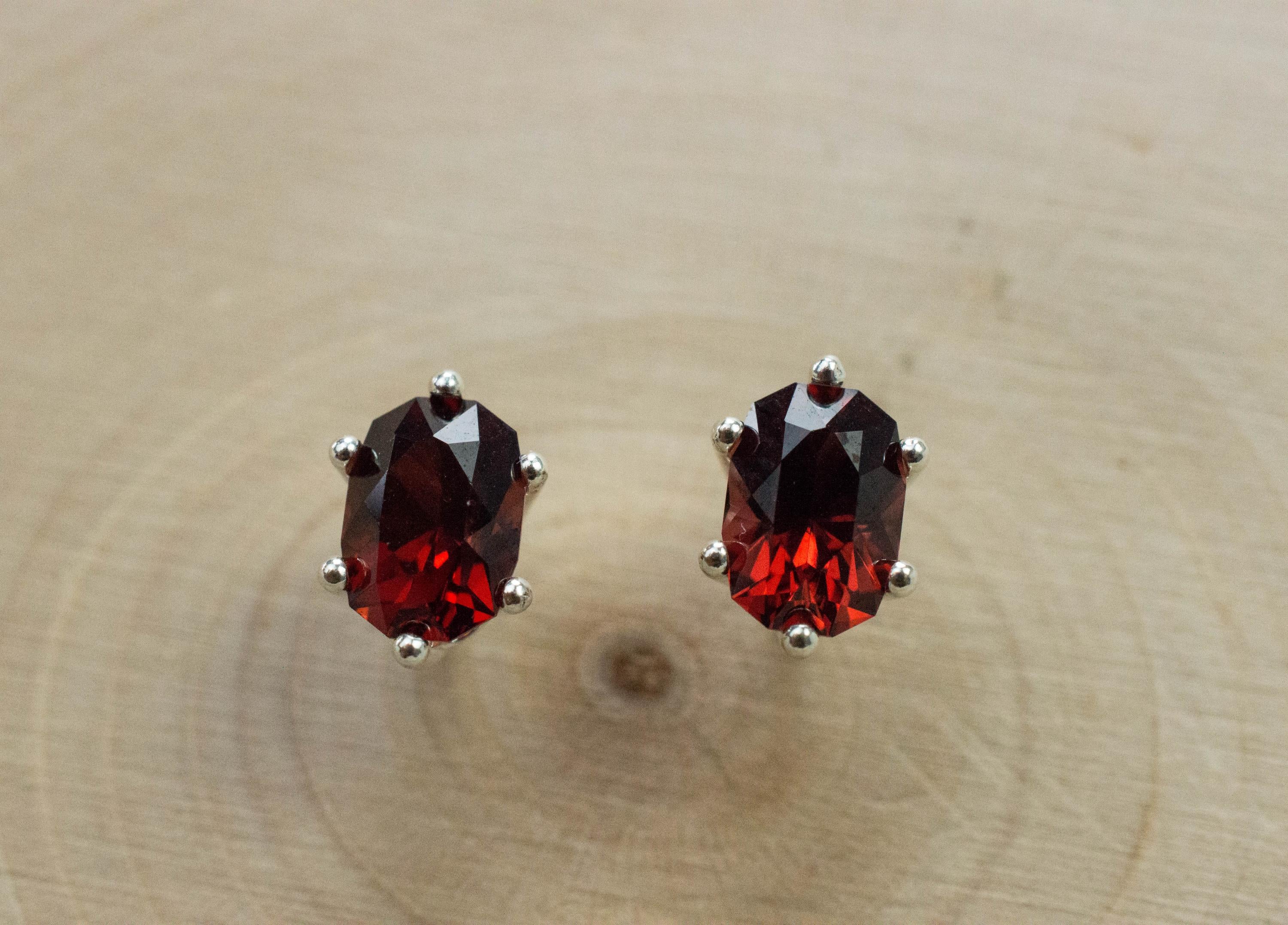 Pyrope Garnet Earrings; Genuine Untreated Madagascar Garnet; 2.280cts