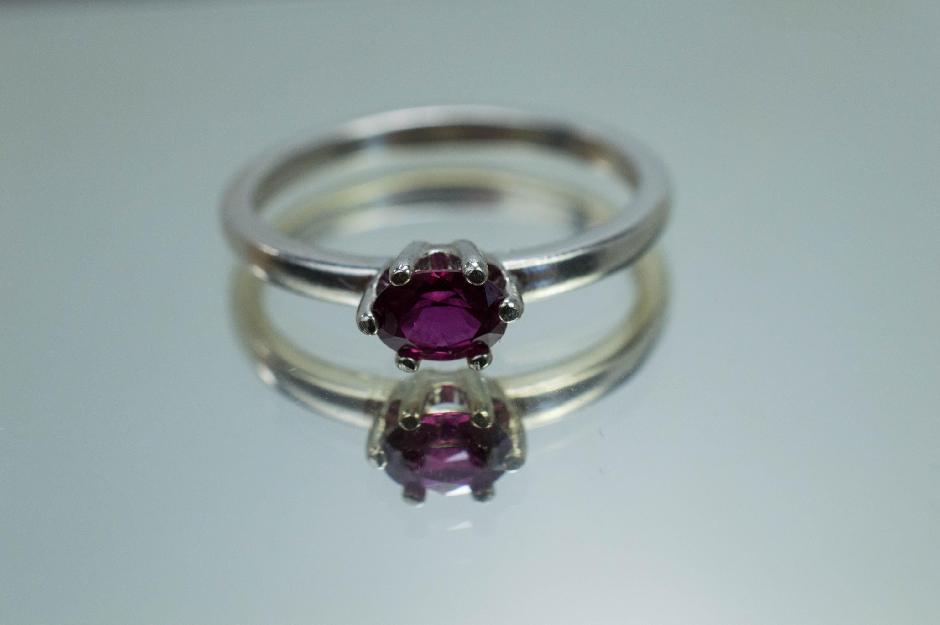 Ruby Ring; Natural Thailand Ruby; 0.410cts