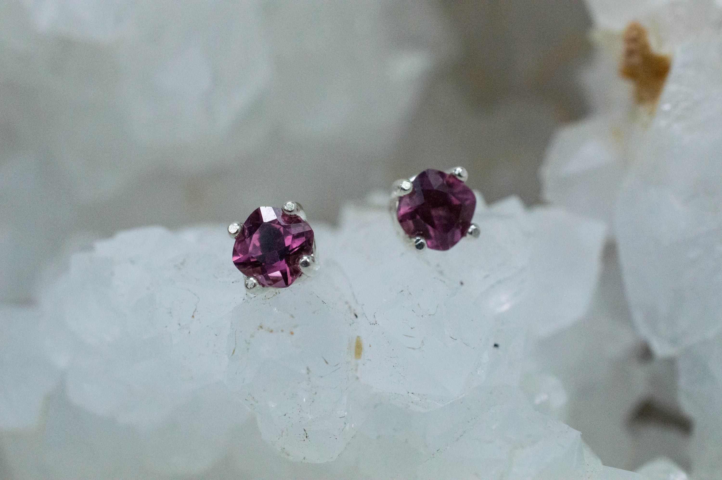 Rhodolite Garnet Earrings, Genuine Untreated Tanzanian Garnet; 0.870cts