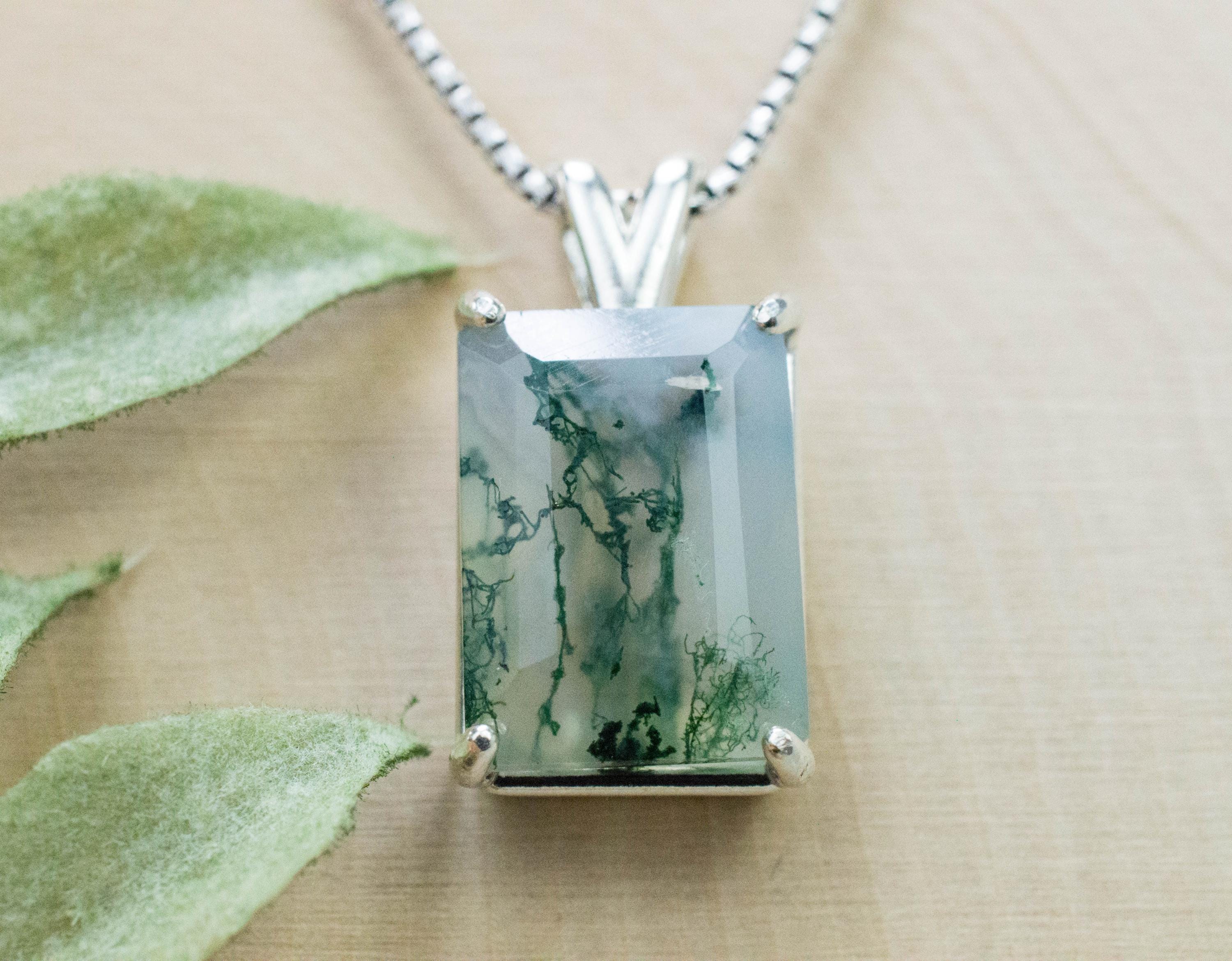 Green Moss Agate Pendant, Natural Untreated India Moss Agate; 10.680cts