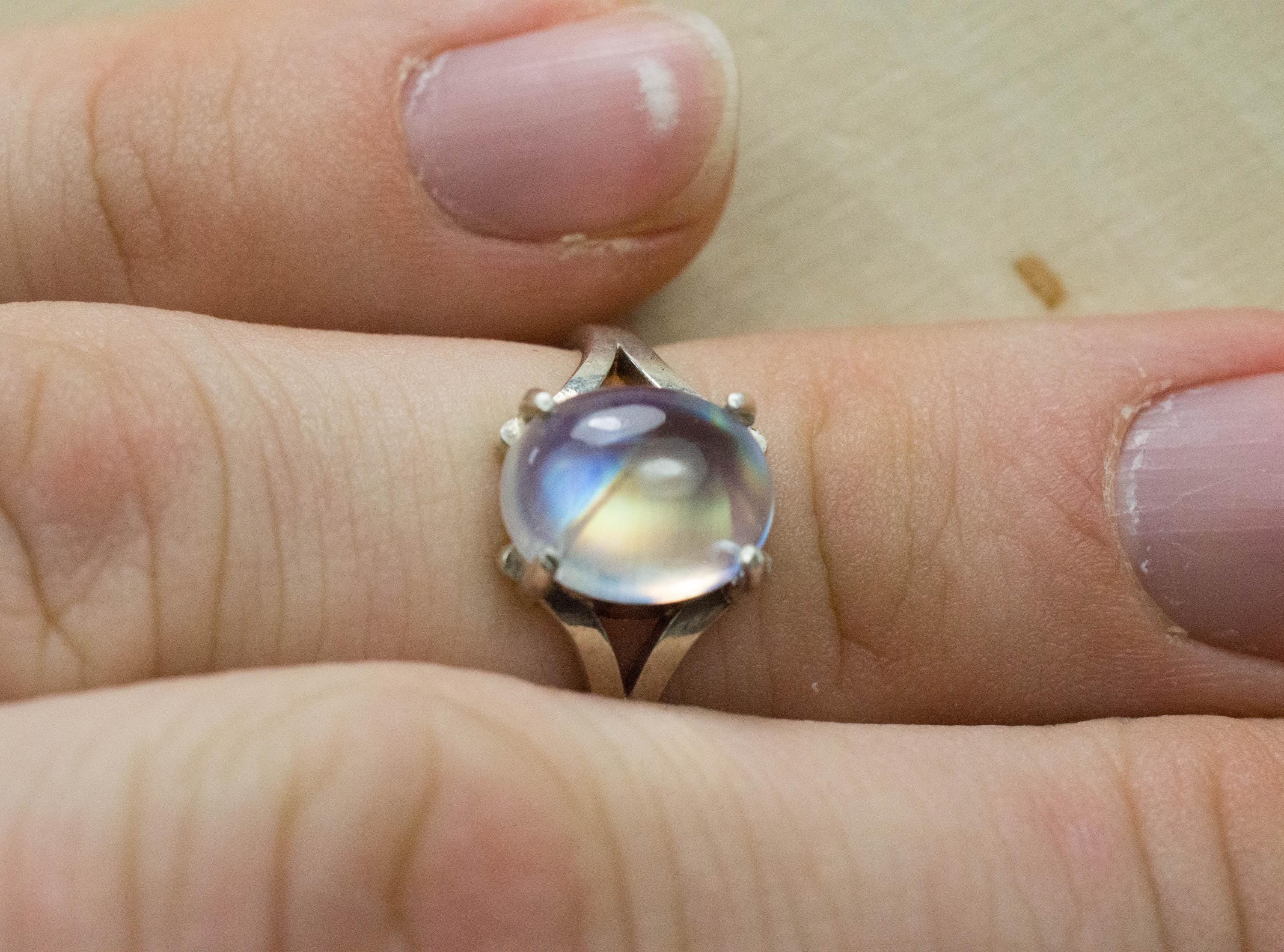 Rainbow Moonstone Ring, Natural Untreated India Moonstone; 2.485cts