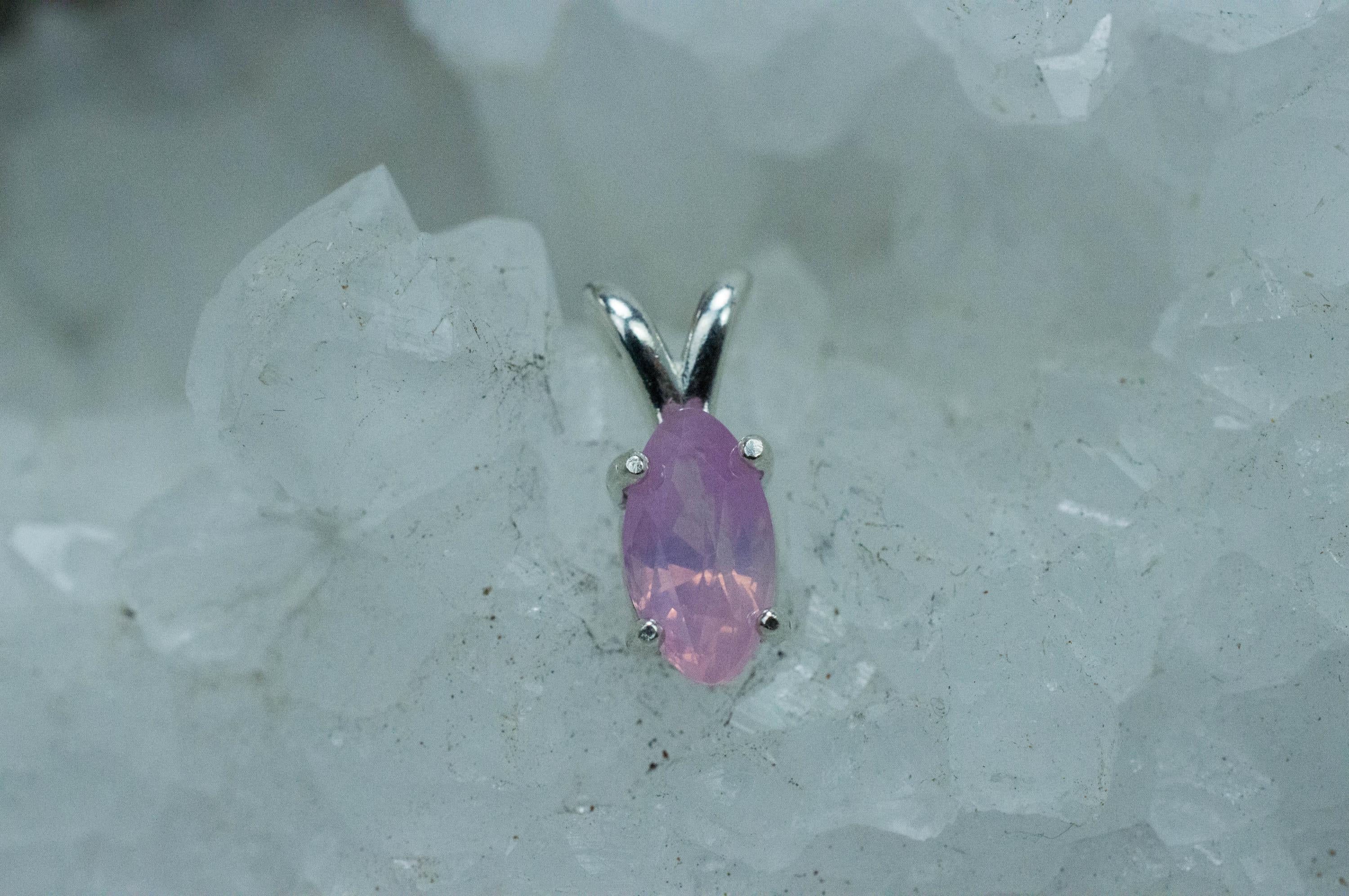 Pink Sapphire Pendant; Natural Untreated Vietnam Sapphire; 1.500cts