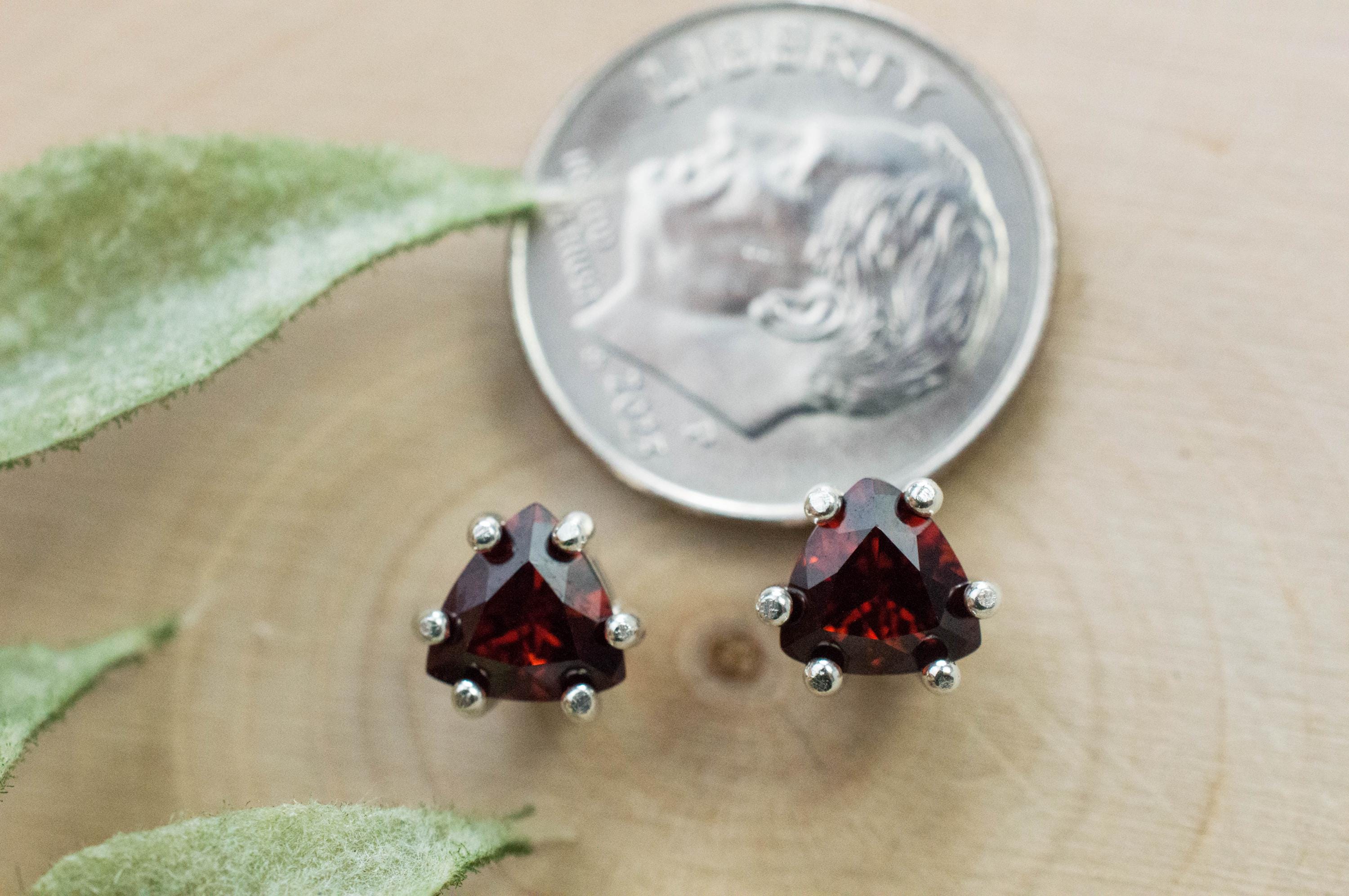 Pyrope Garnet Earrings; Genuine Untreated Madagascar Garnet; 1.540cts