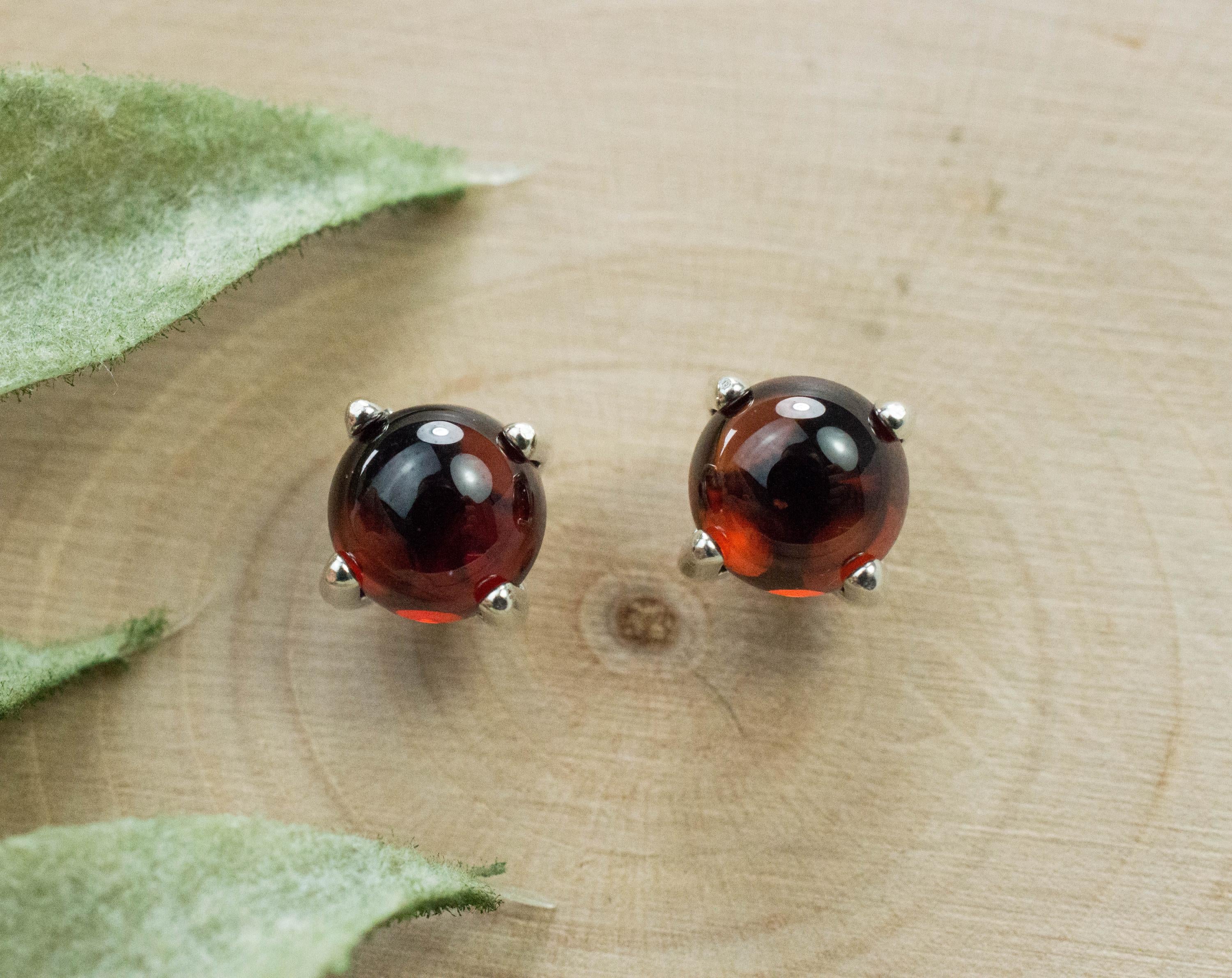 Pyrope Garnet Earrings; Genuine Untreated Mozambique Pyrope Garnet; 2.860cts