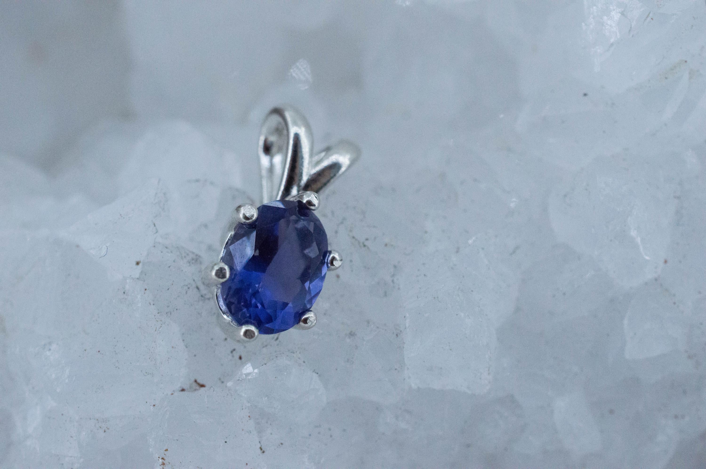 Iolite Pendant; Natural Untreated Tanzania Iolite; 1.090cts - Mark Oliver Gems