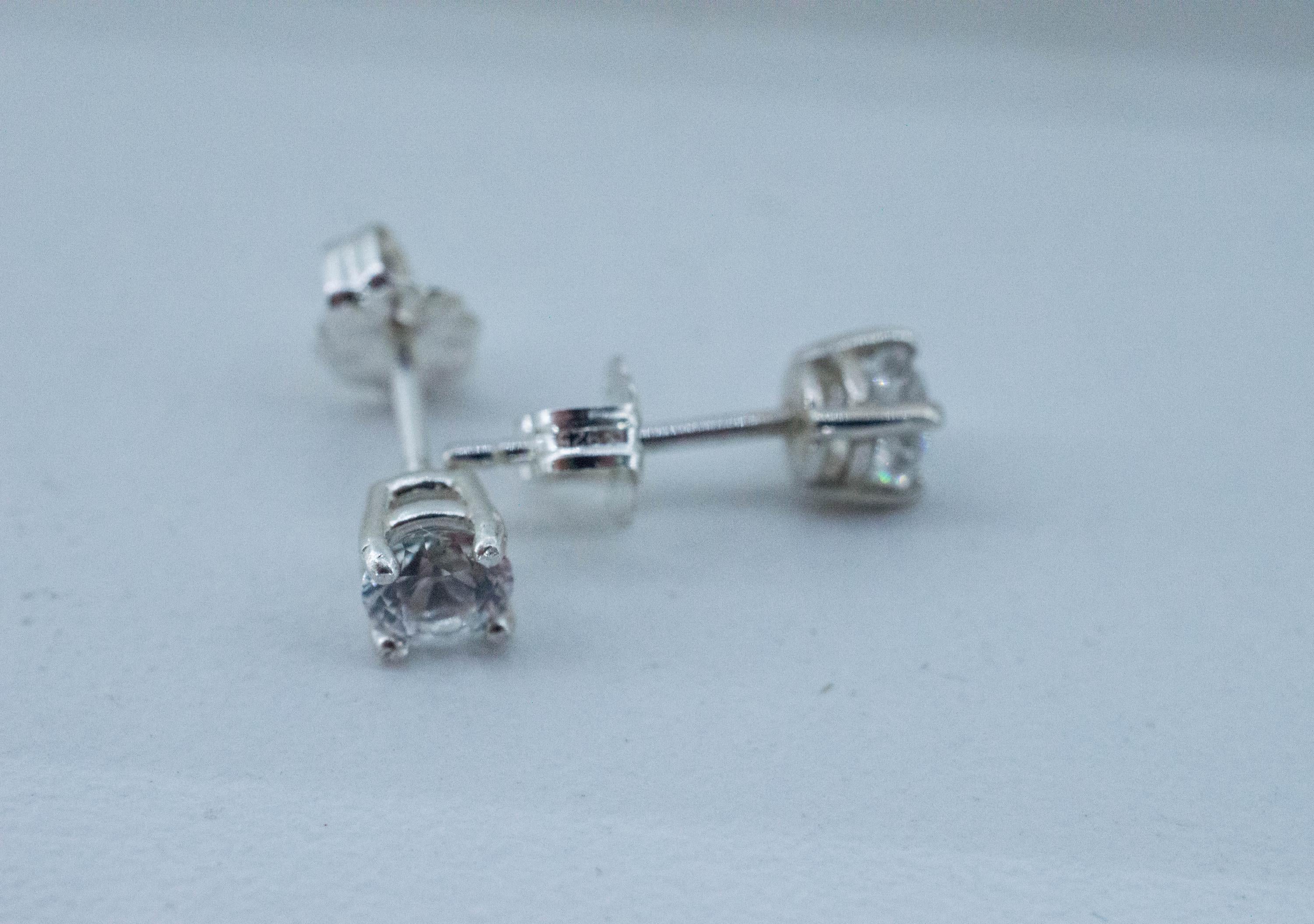 White Sapphire Earrings, Natural Sri Lanka Sapphire; 0.940cts - Mark Oliver Gems