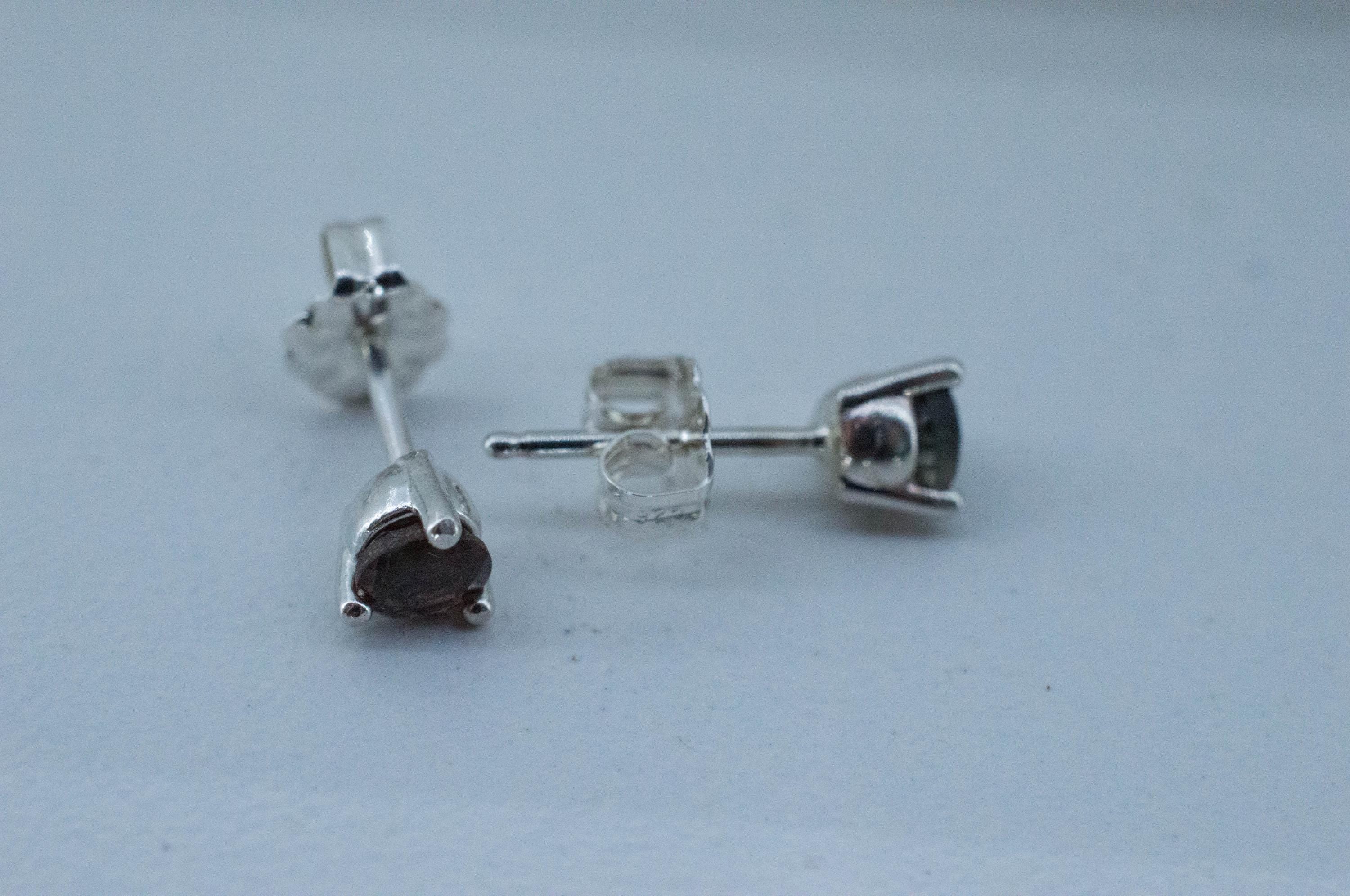 Green Oregon Sunstone Earrings; Natural Untreated Sunstone; 0.540cts - Mark Oliver Gems