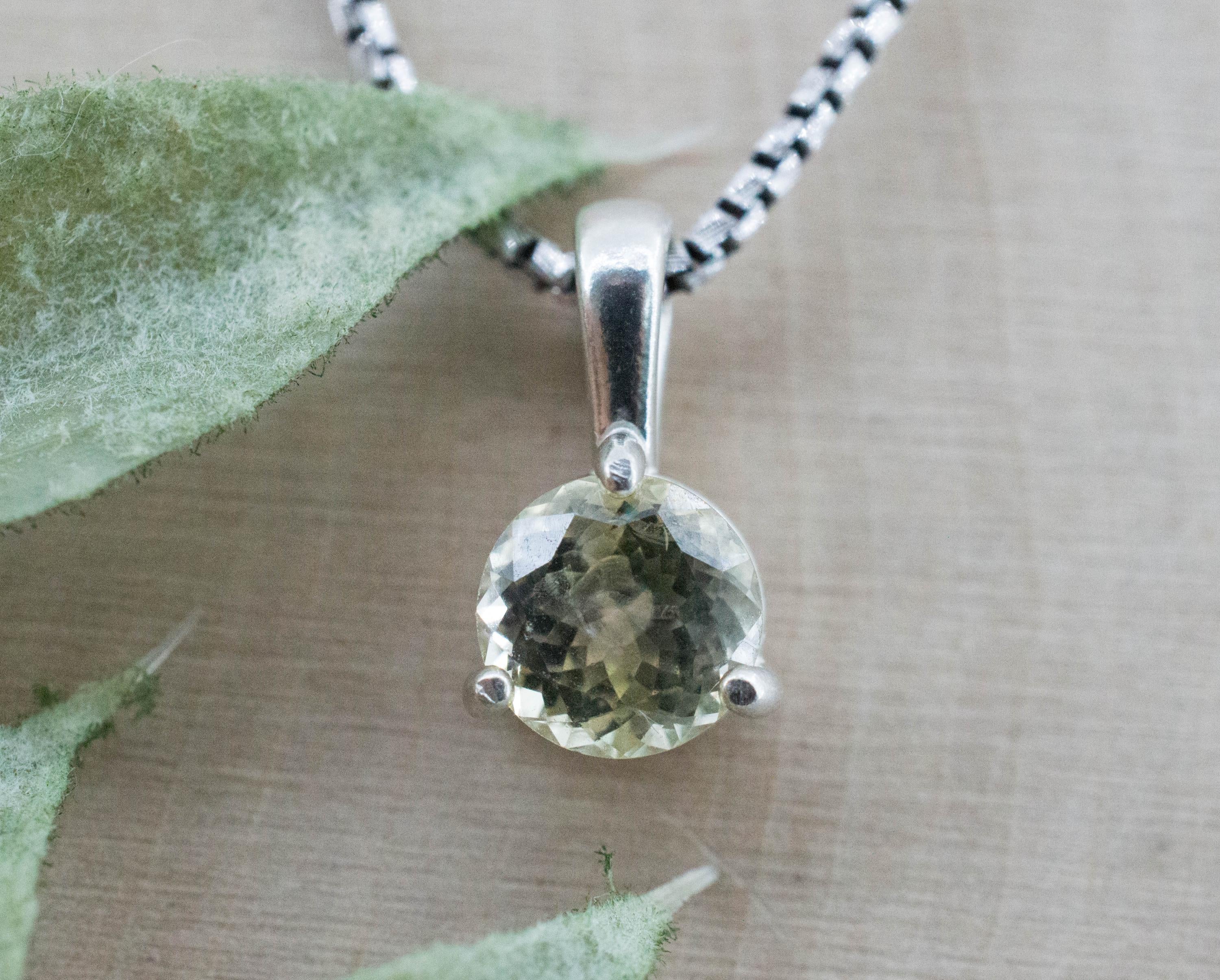 Yellow Sapphire Pendant; Natural Untreated Sri Lanka Sapphire; 1.500cts - Mark Oliver Gems