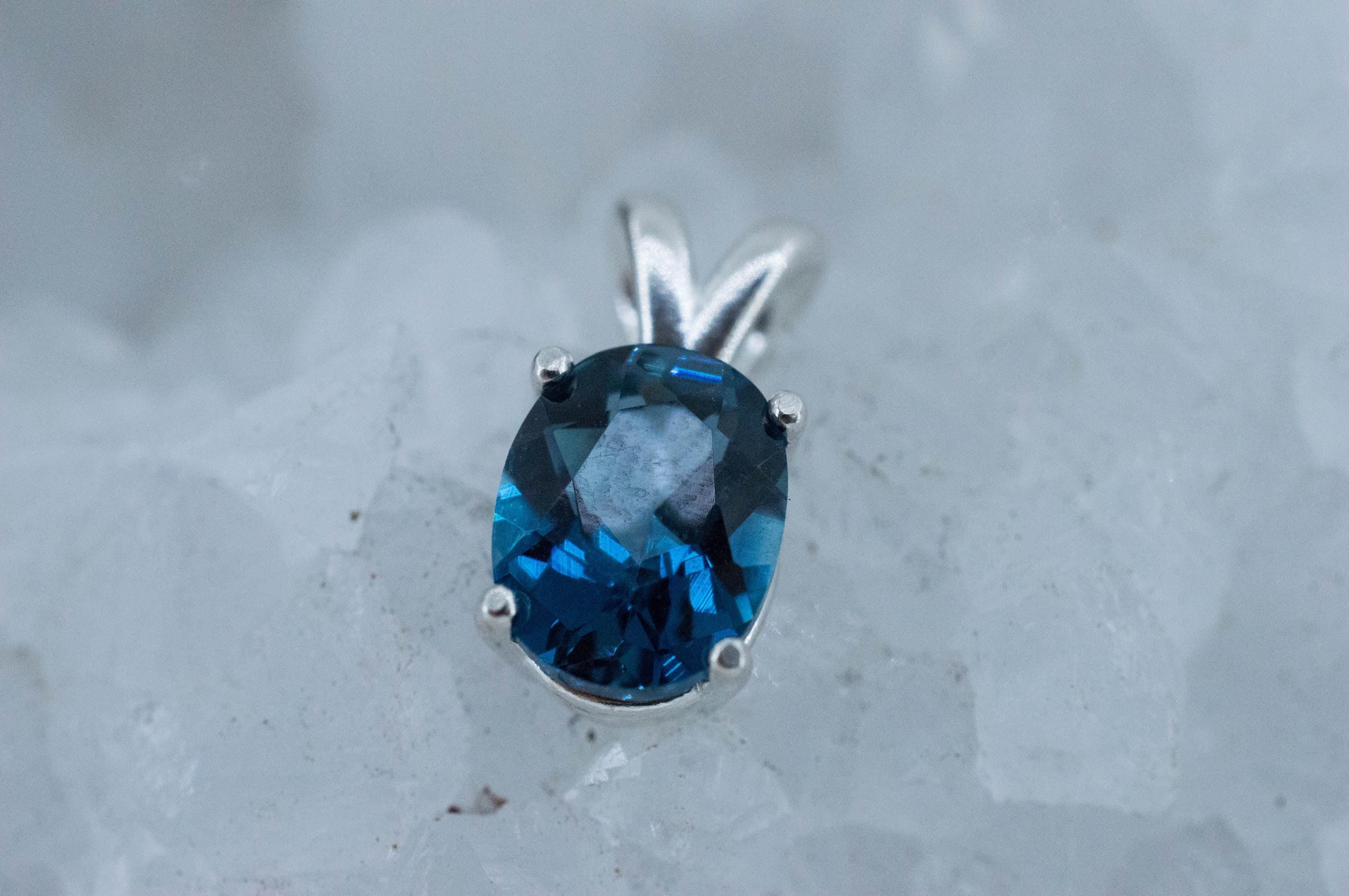 London Blue Topaz Pendant; Natural Brazil Topaz; 2.195cts - Mark Oliver Gems