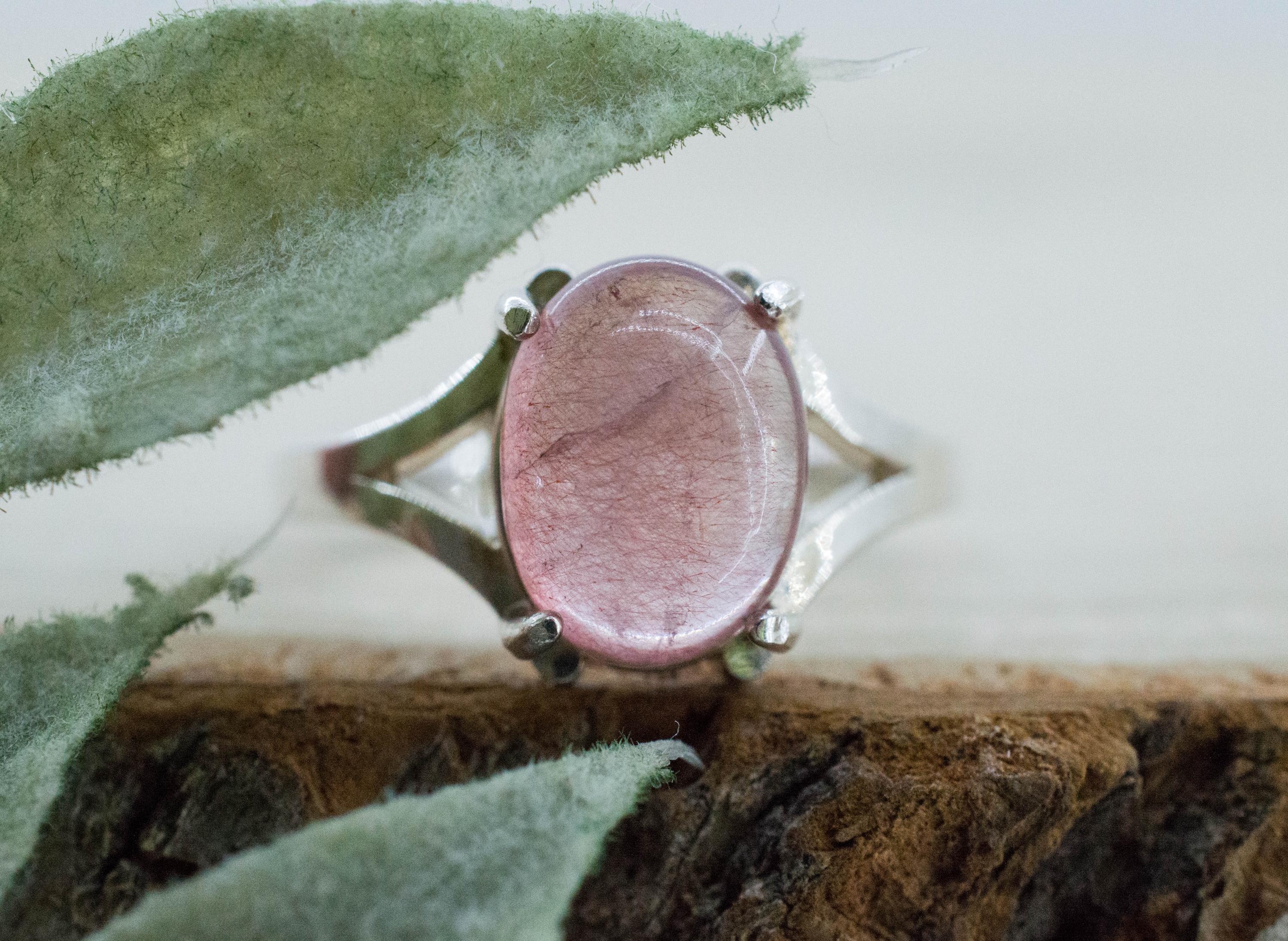 Strawberry Quartz Ring; Natural Untreated Mexico Quartz; 2.690cts - Mark Oliver Gems