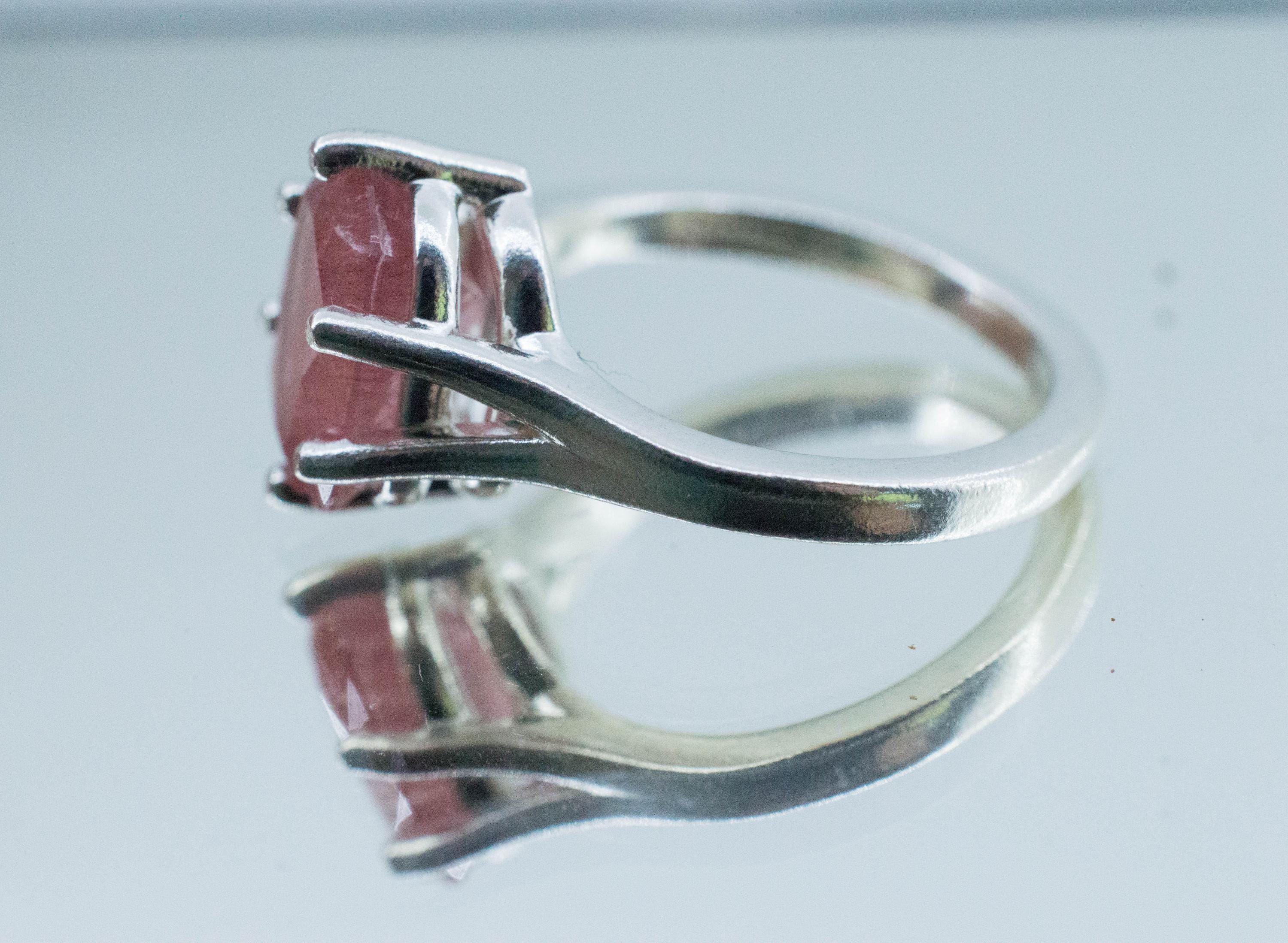 Strawberry Quartz Ring; Natural Untreated Mexico Quartz; 3.250cts - Mark Oliver Gems