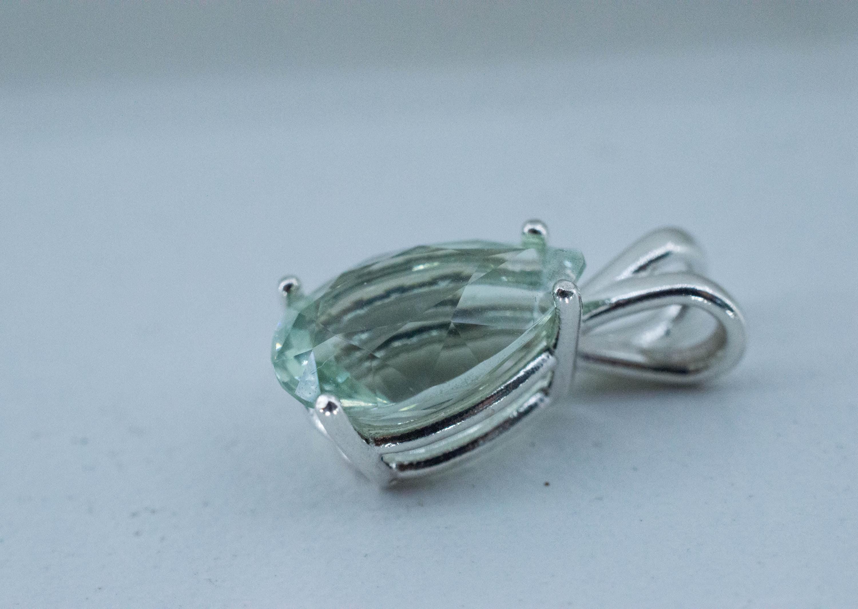 Prasiolite Pendant; Natural Brazil Green Amethyst; 3.870cts - Mark Oliver Gems