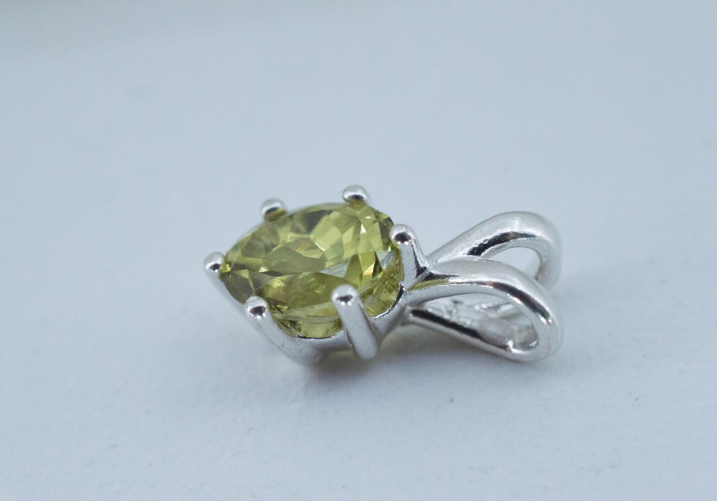 Mali Garnet Pendant; Natural Untreated Mali Garnet; 1.300cts - Mark Oliver Gems