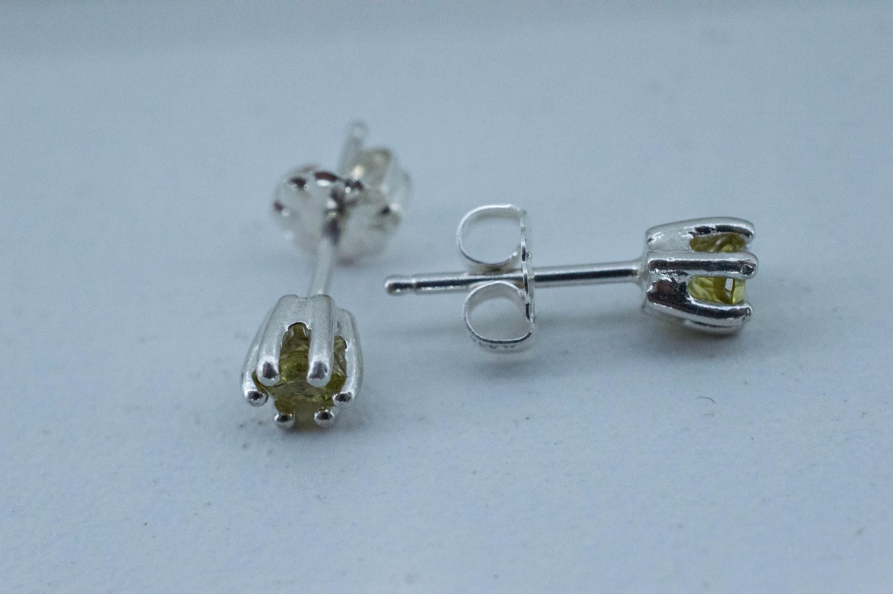 Mali Garnet Earrings; Genuine Untreated Mali Garnet; 0.425cts - Mark Oliver Gems