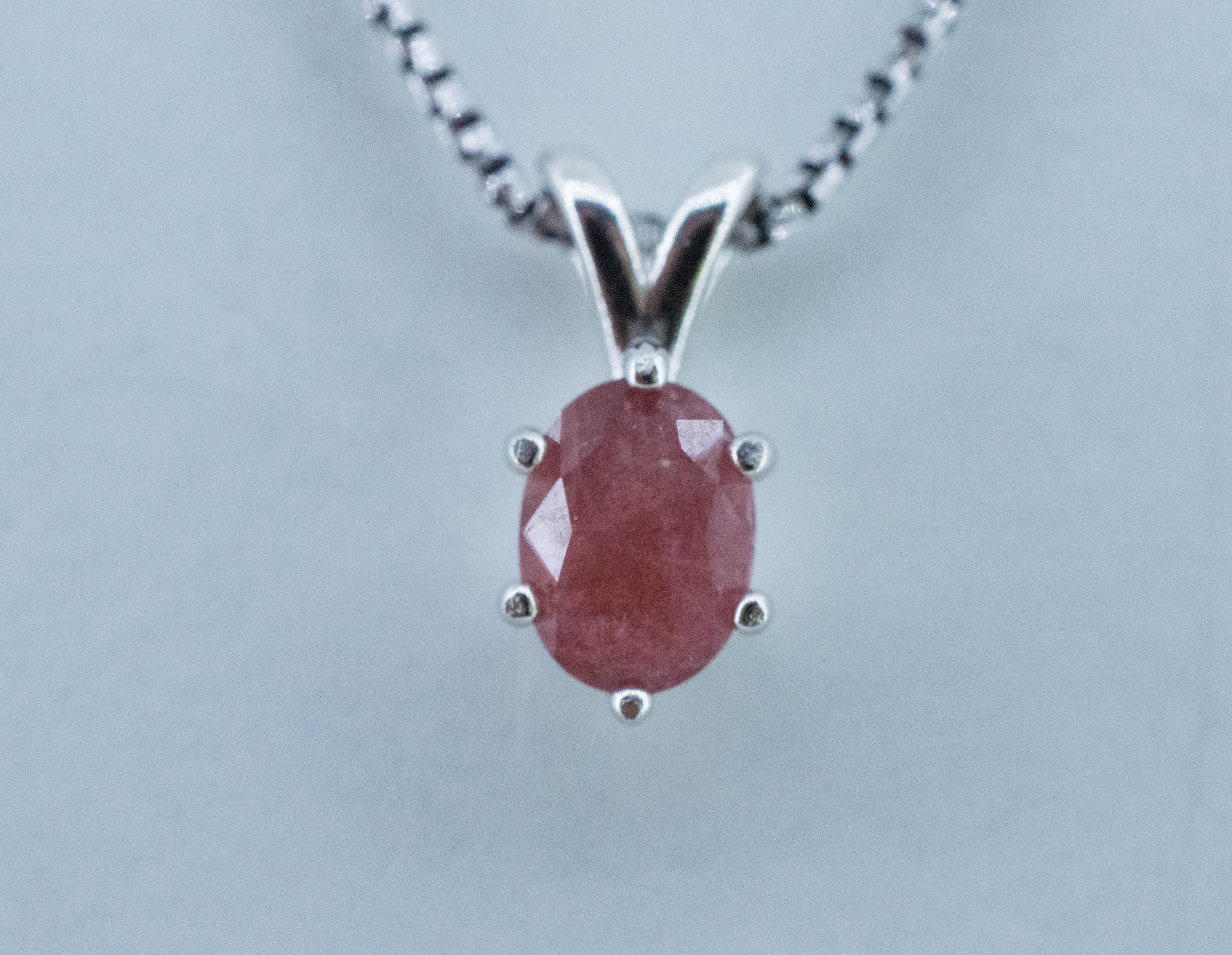 Strawberry Quartz Pendant; Natural Untreated Mexico Strawberry Quartz; 1.150cts - Mark Oliver Gems
