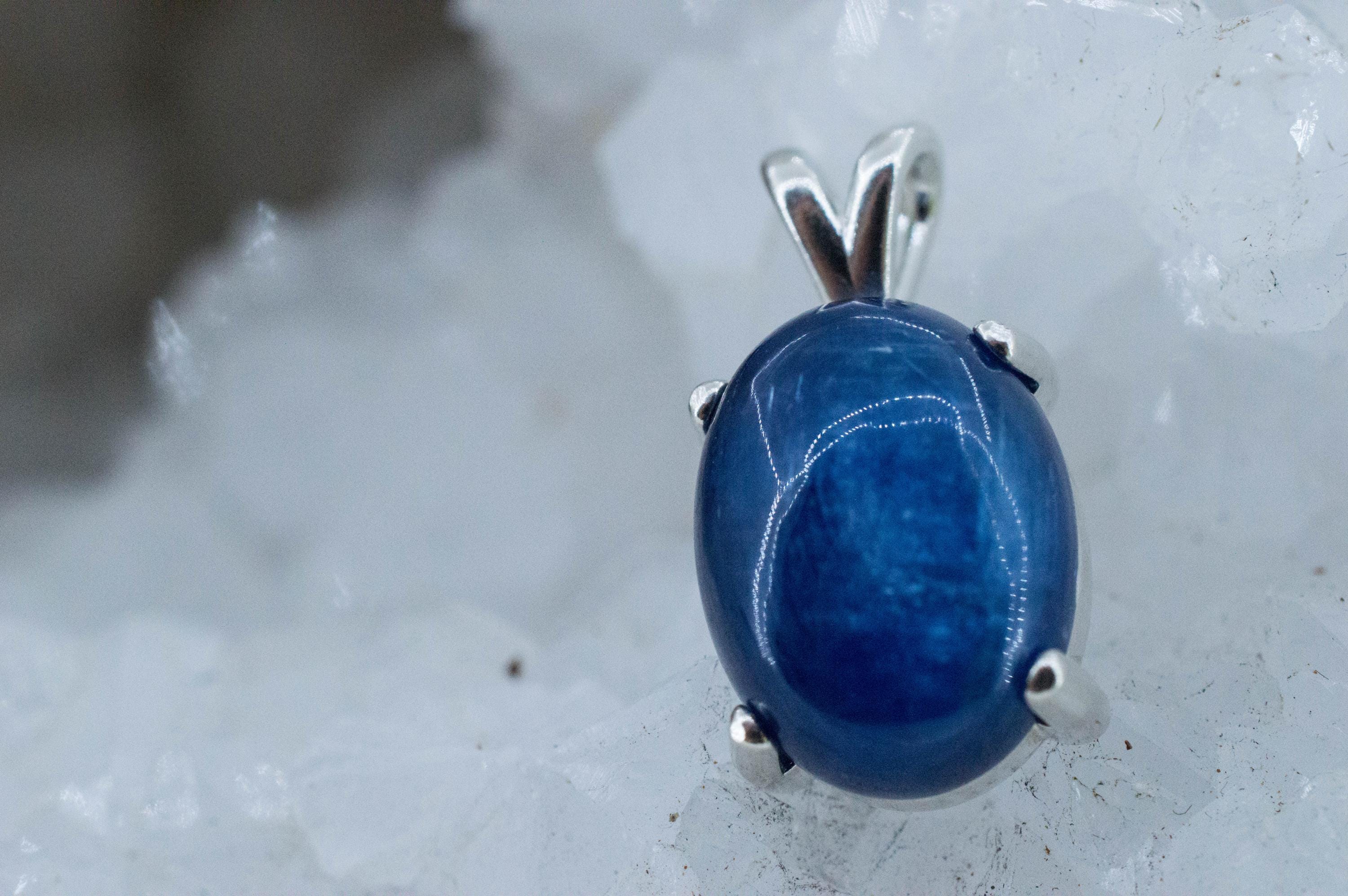 Kyanite Pendant; Natural Untreated Nepal Kyanite; 13.370cts - Mark Oliver Gems