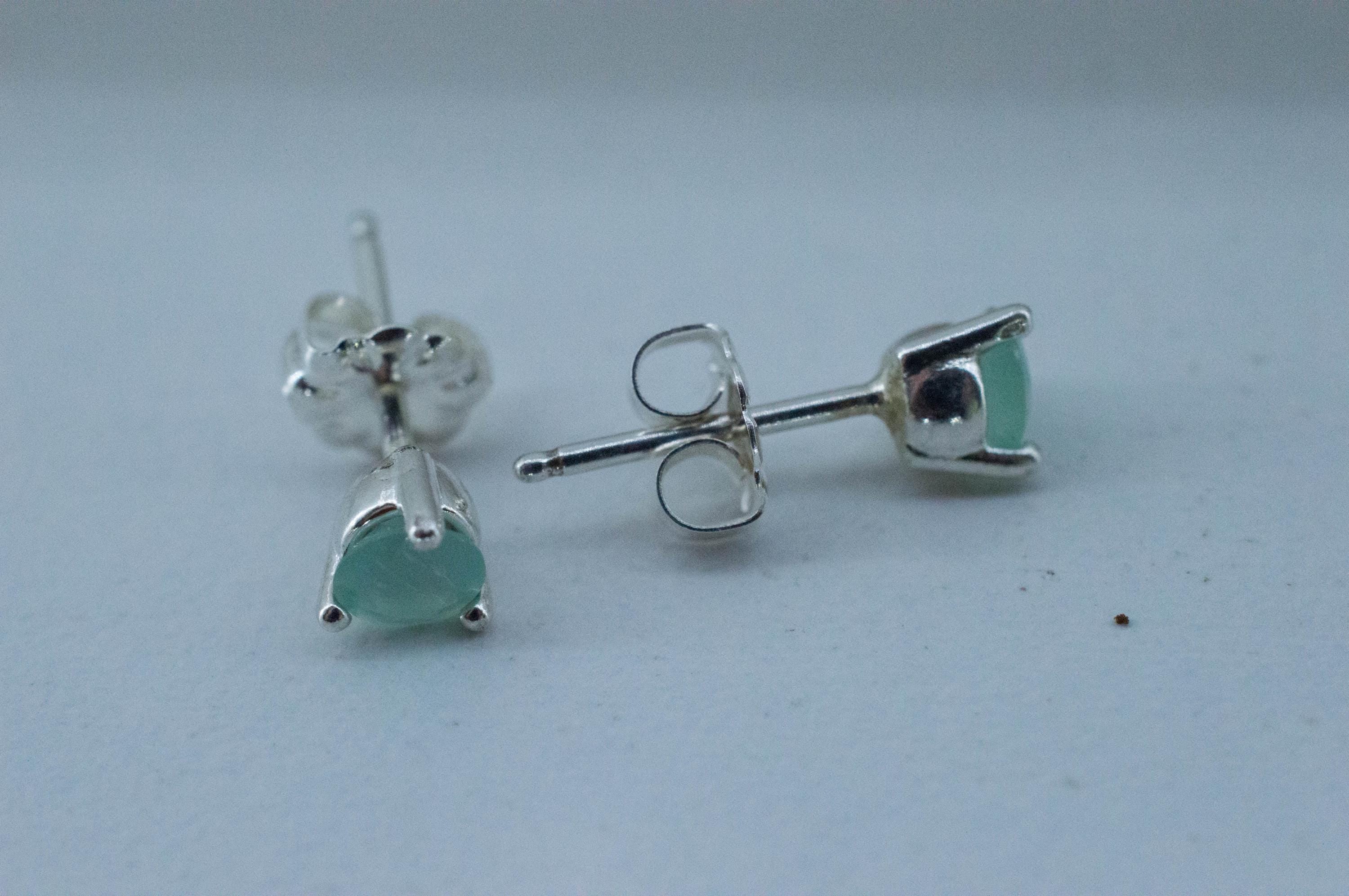 Chrysoprase Earrings, Natural Untreated Australian Chrysoprase; 0.450cts - Mark Oliver Gems