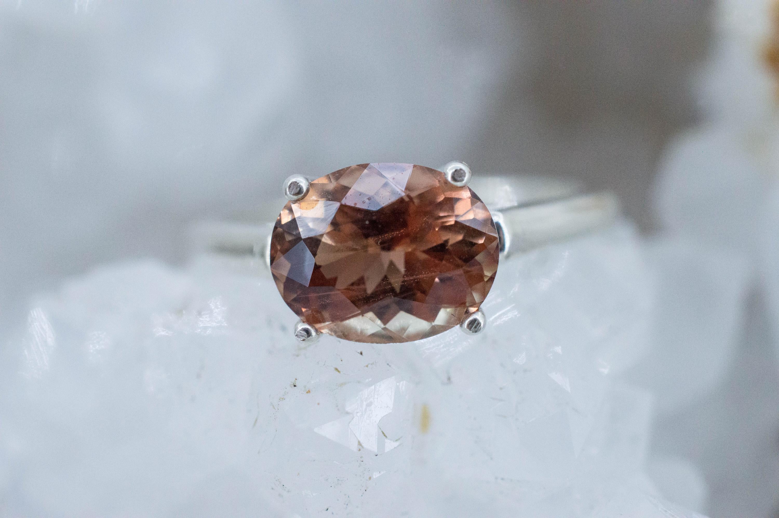 Oregon Sunstone Ring; Natural Untreated USA Sunstone; 1.900cts - Mark Oliver Gems