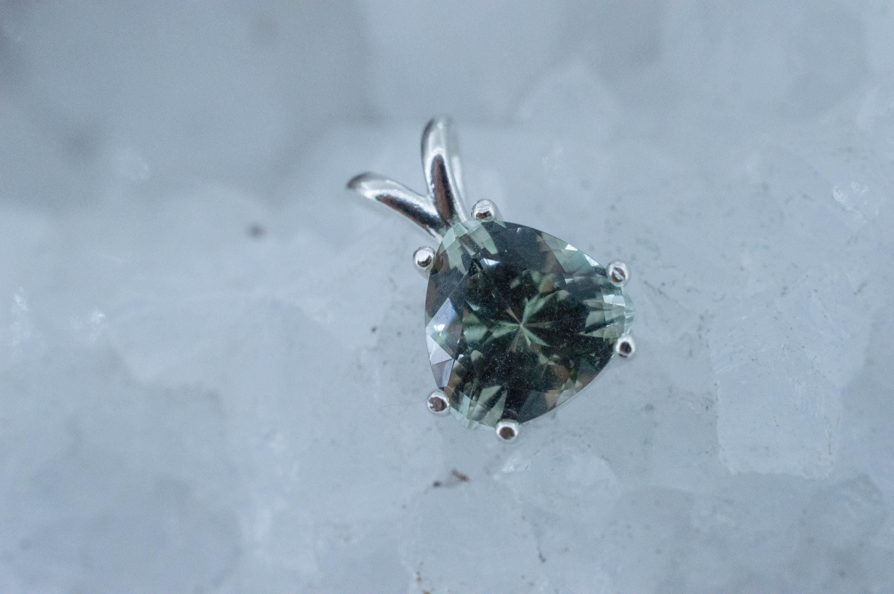 Prasiolite Pendant; Natural Brazil Green Amethyst; 2.600cts - Mark Oliver Gems