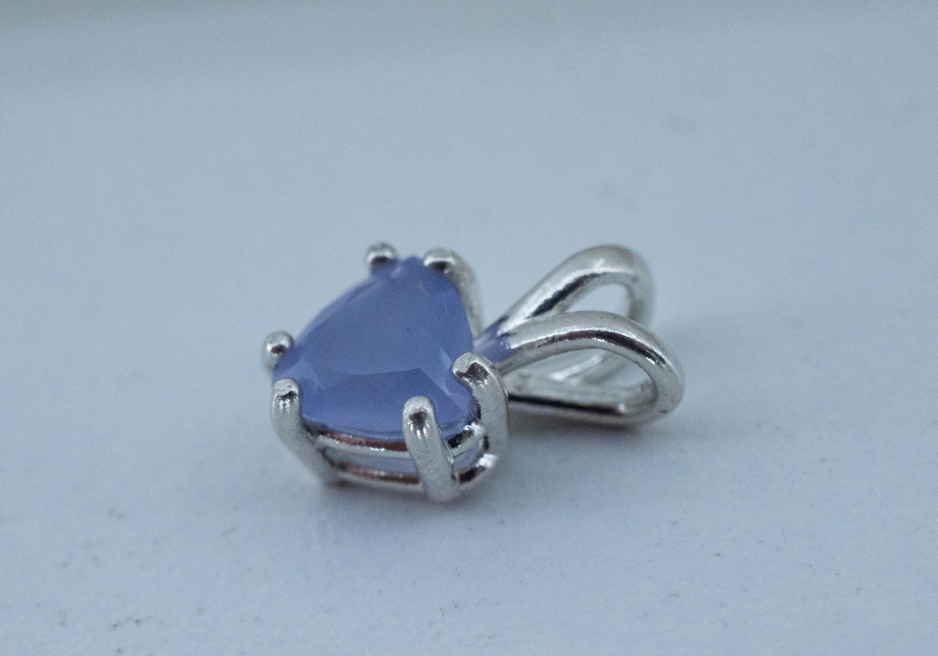 Blue Agate Pendant; Natural Untreated Namibia Agate; 1.200cts - Mark Oliver Gems