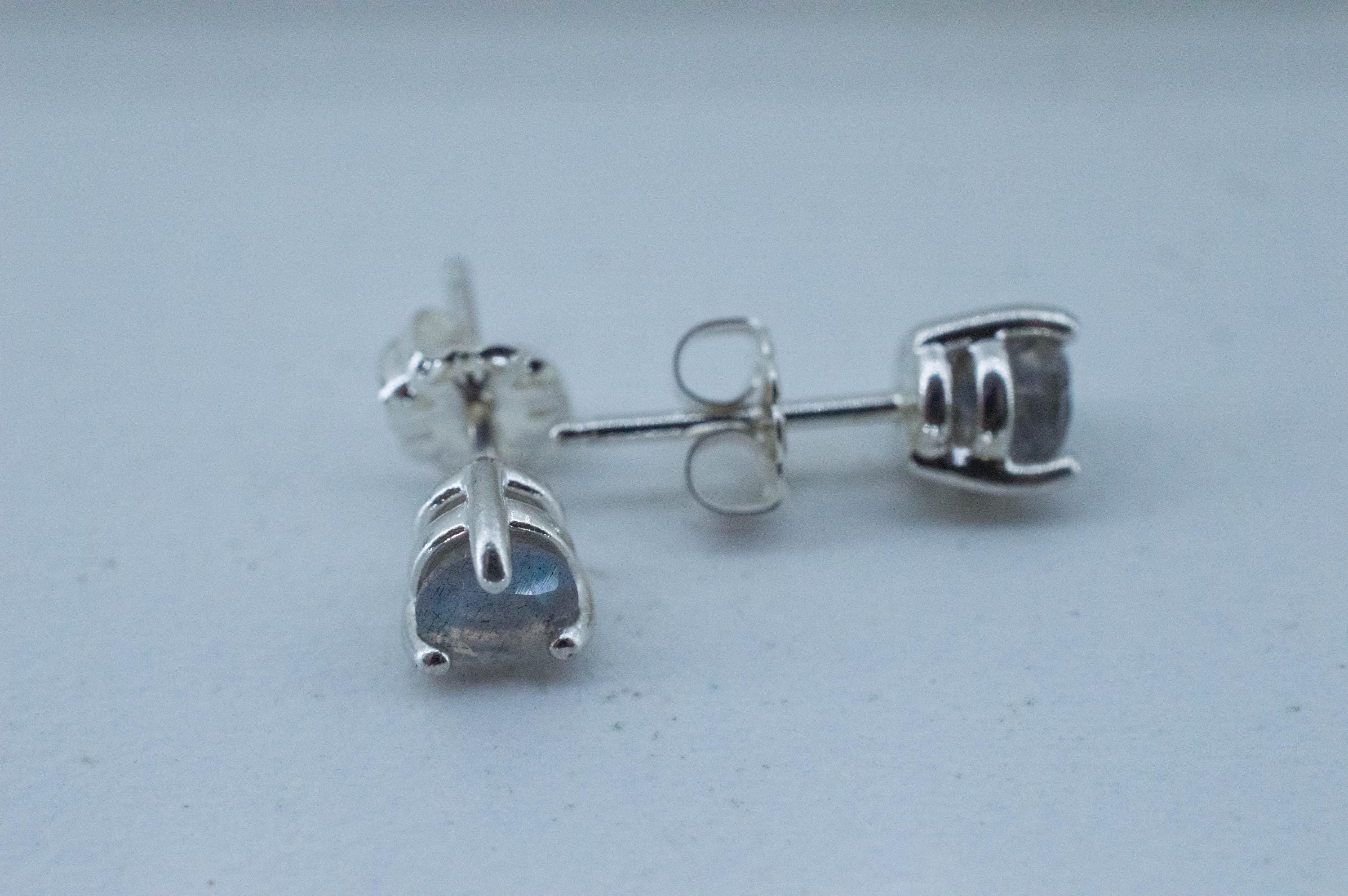 Labradorite Earrings; Natural Untreated Madagascar Labradorite; 0.775cts