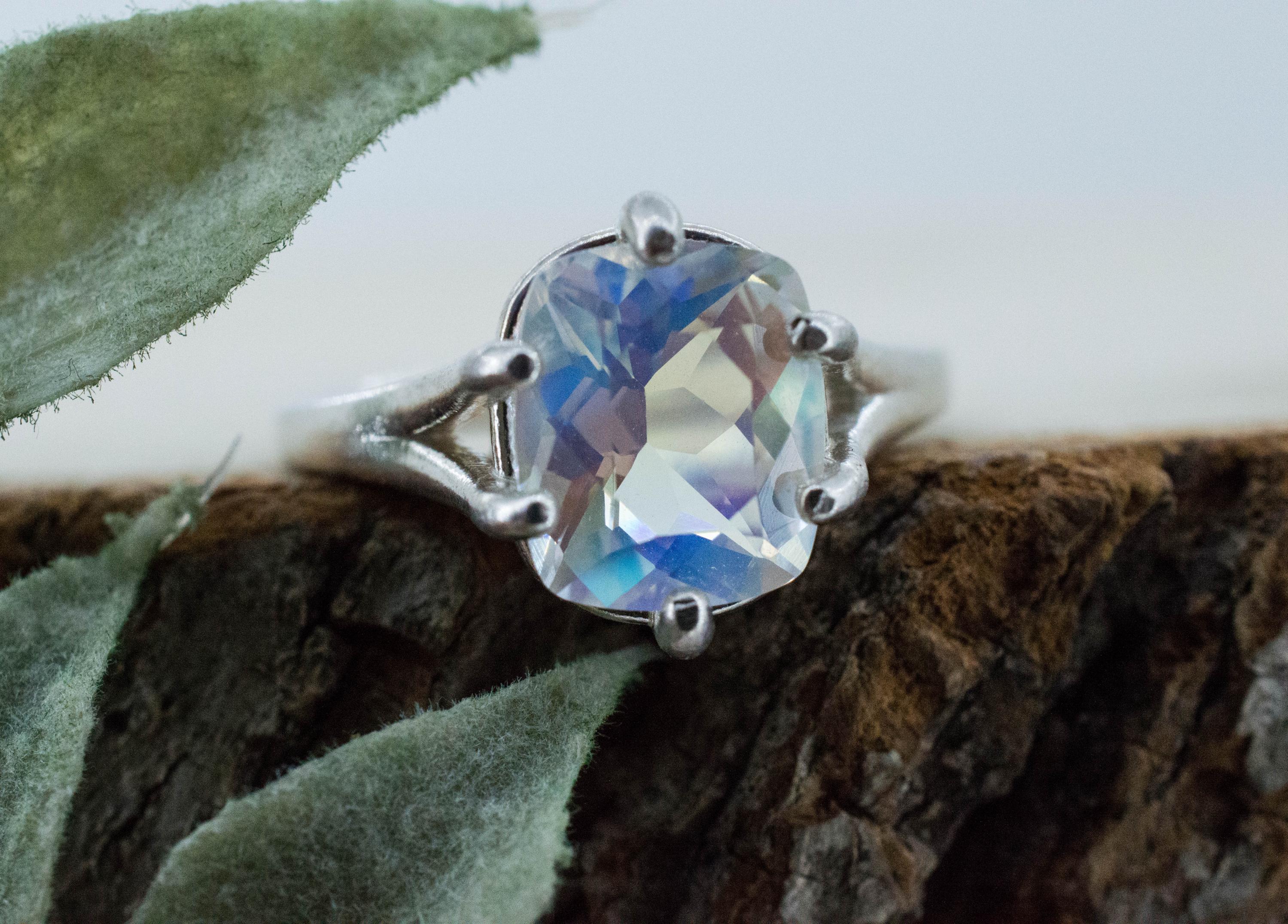 Rainbow Moonstone Ring, Natural Untreated Madagascar Moonstone; 2.790cts