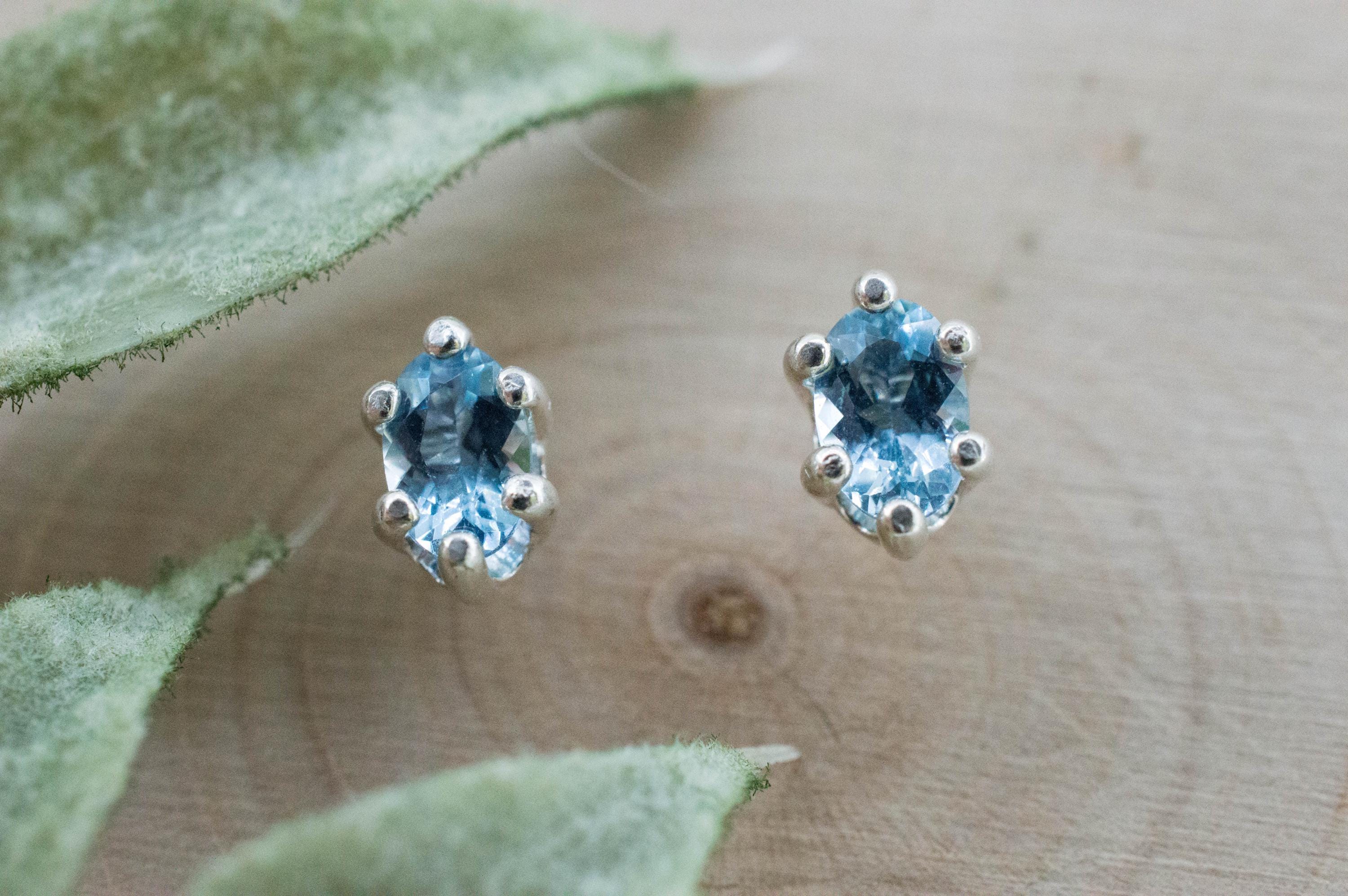 Aquamarine Earrings; Natural Untreated Brazil Aquamarine; 0.480cts