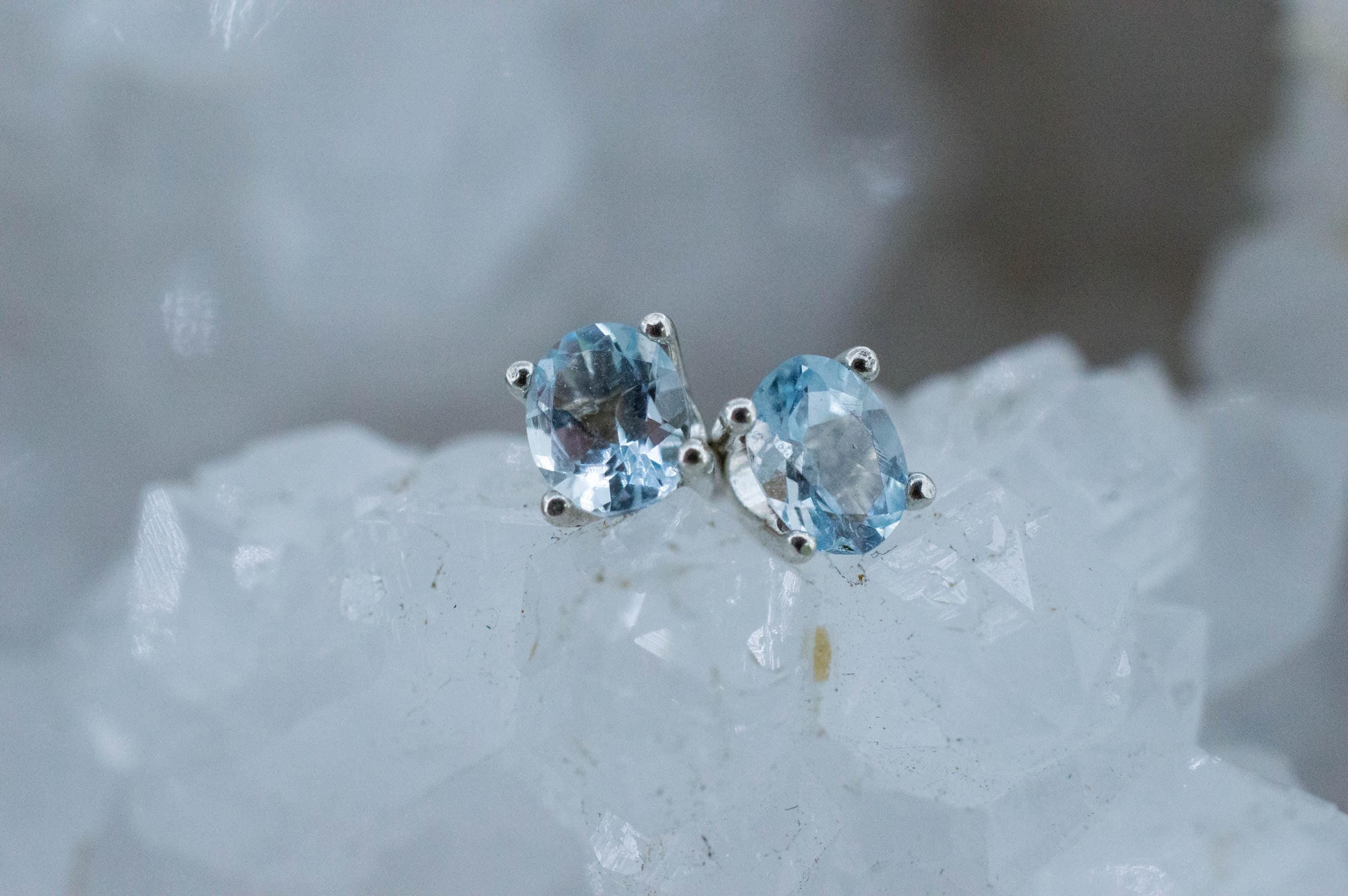 Aquamarine Earrings; Natural Untreated Brazil Aquamarine; 0.560cts