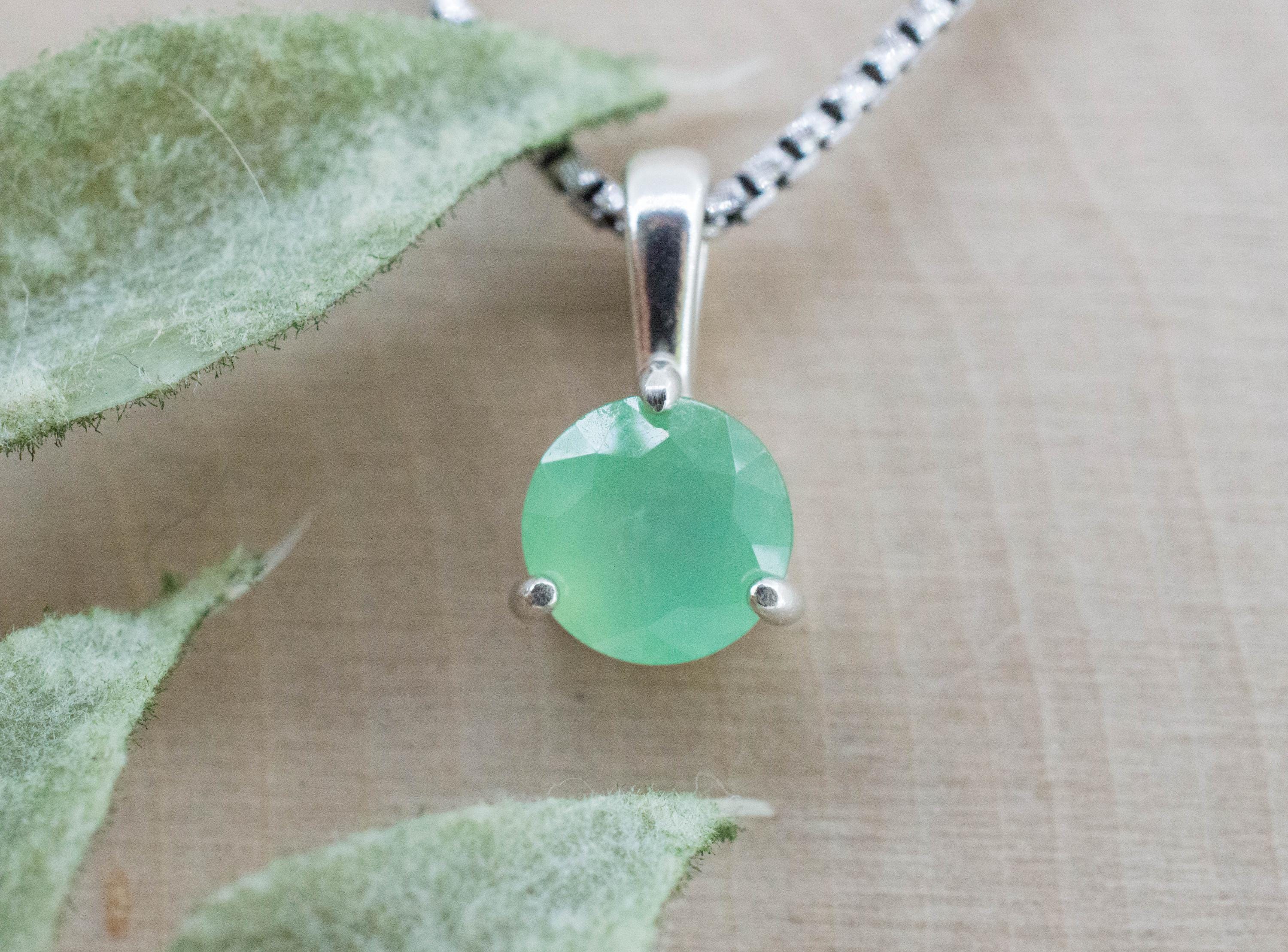 Chrysoprase Pendant; Natural Untreated Australia Chrysoprase; 1.040cts - Mark Oliver Gems