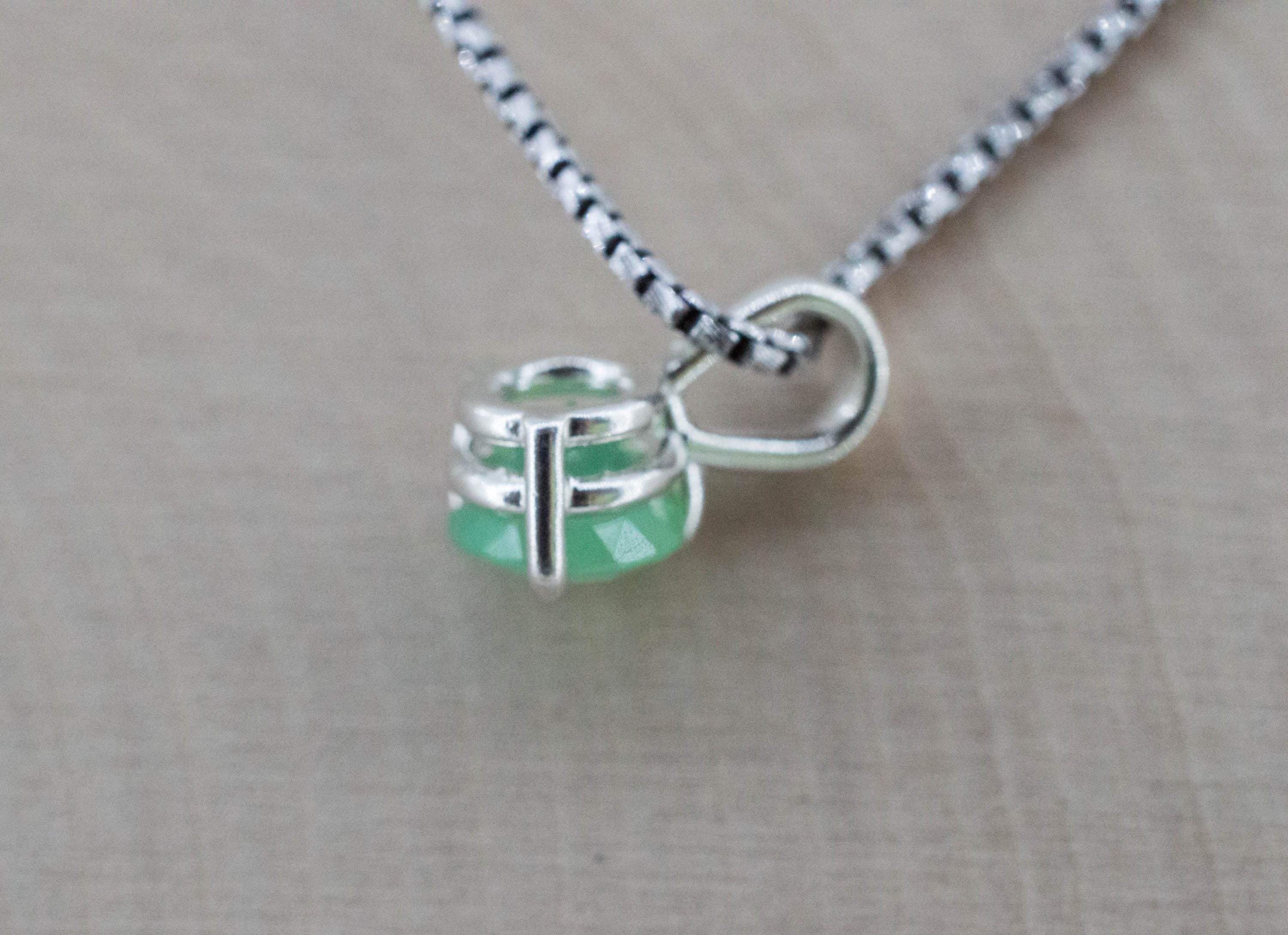 Chrysoprase Pendant; Natural Untreated Australia Chrysoprase; 1.040cts - Mark Oliver Gems