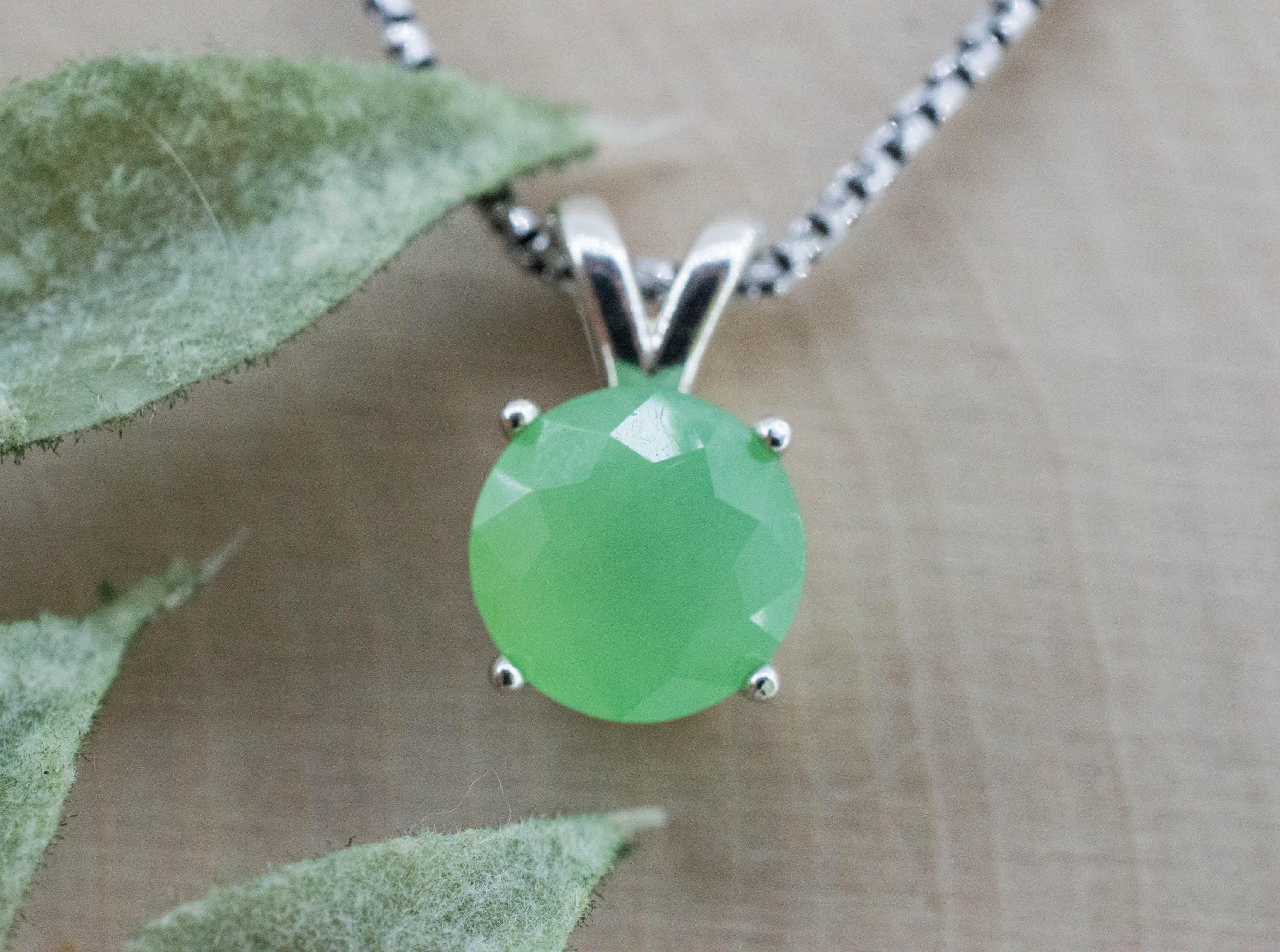 Chrysoprase Pendant; Natural Untreated Australia Chrysoprase; 2.375cts - Mark Oliver Gems