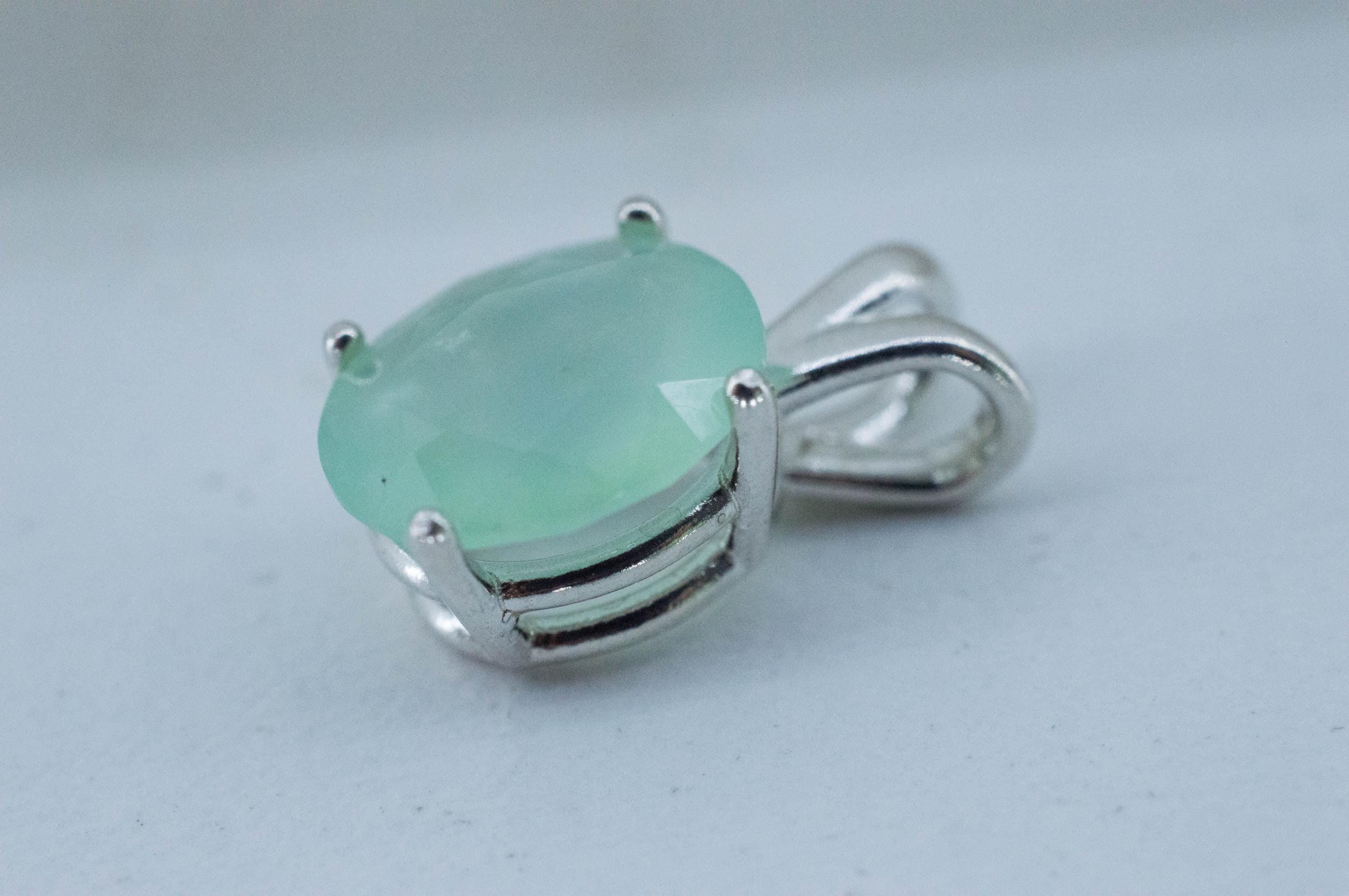 Chrysoprase Pendant; Natural Untreated Australia Chrysoprase; 2.805cts - Mark Oliver Gems